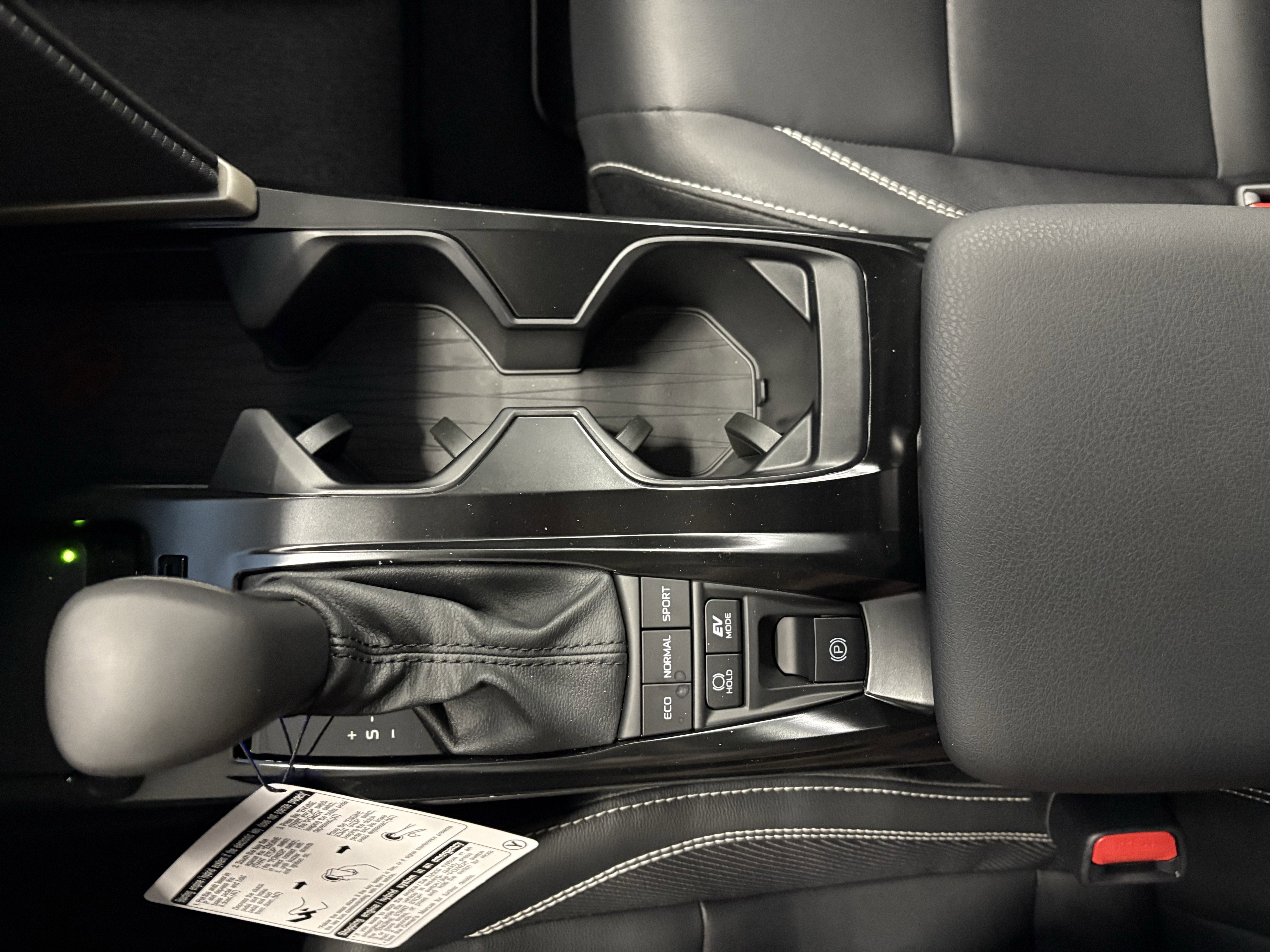 2026 Toyota Camry SE FWD