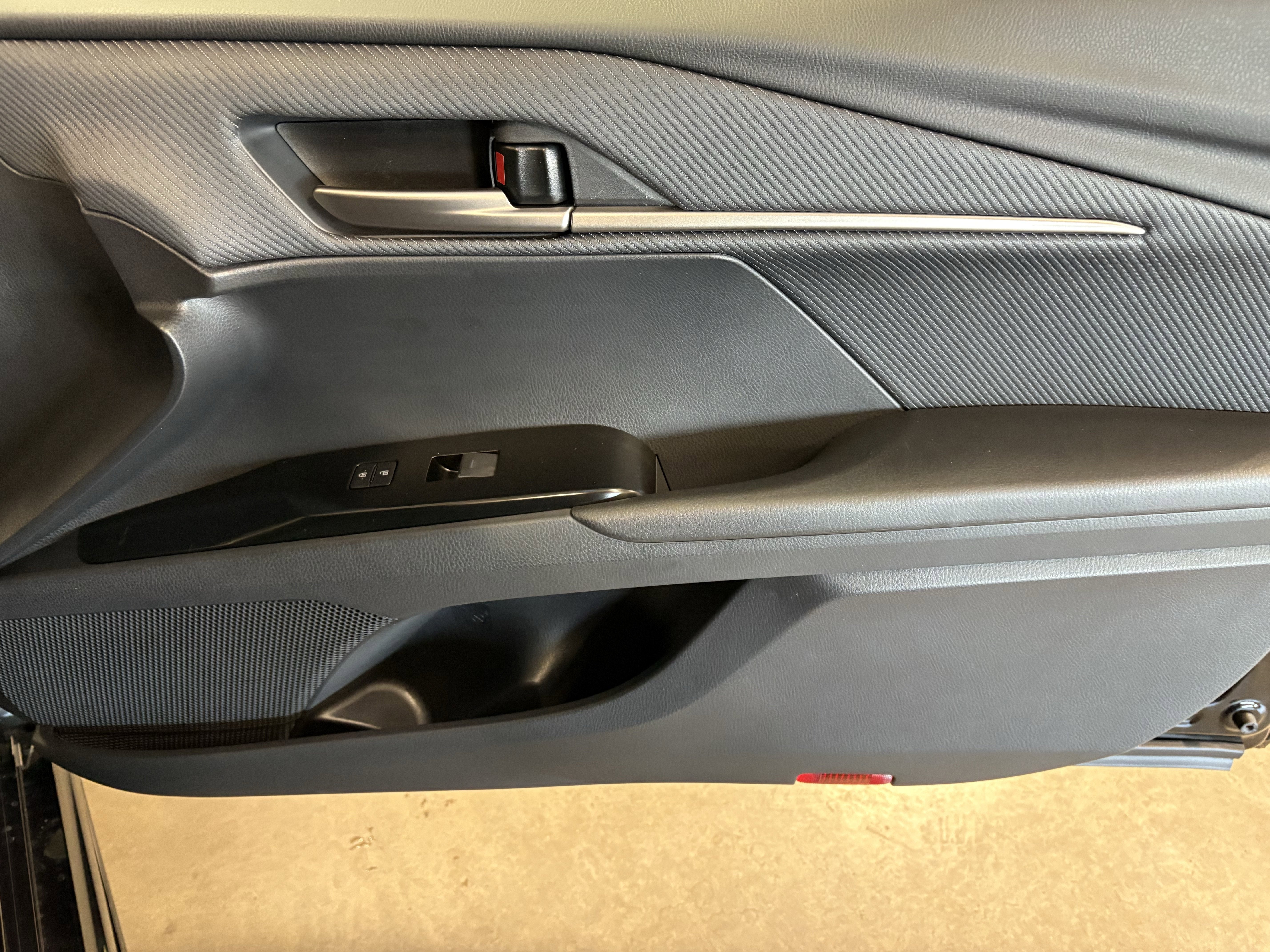 2026 Toyota Camry SE FWD