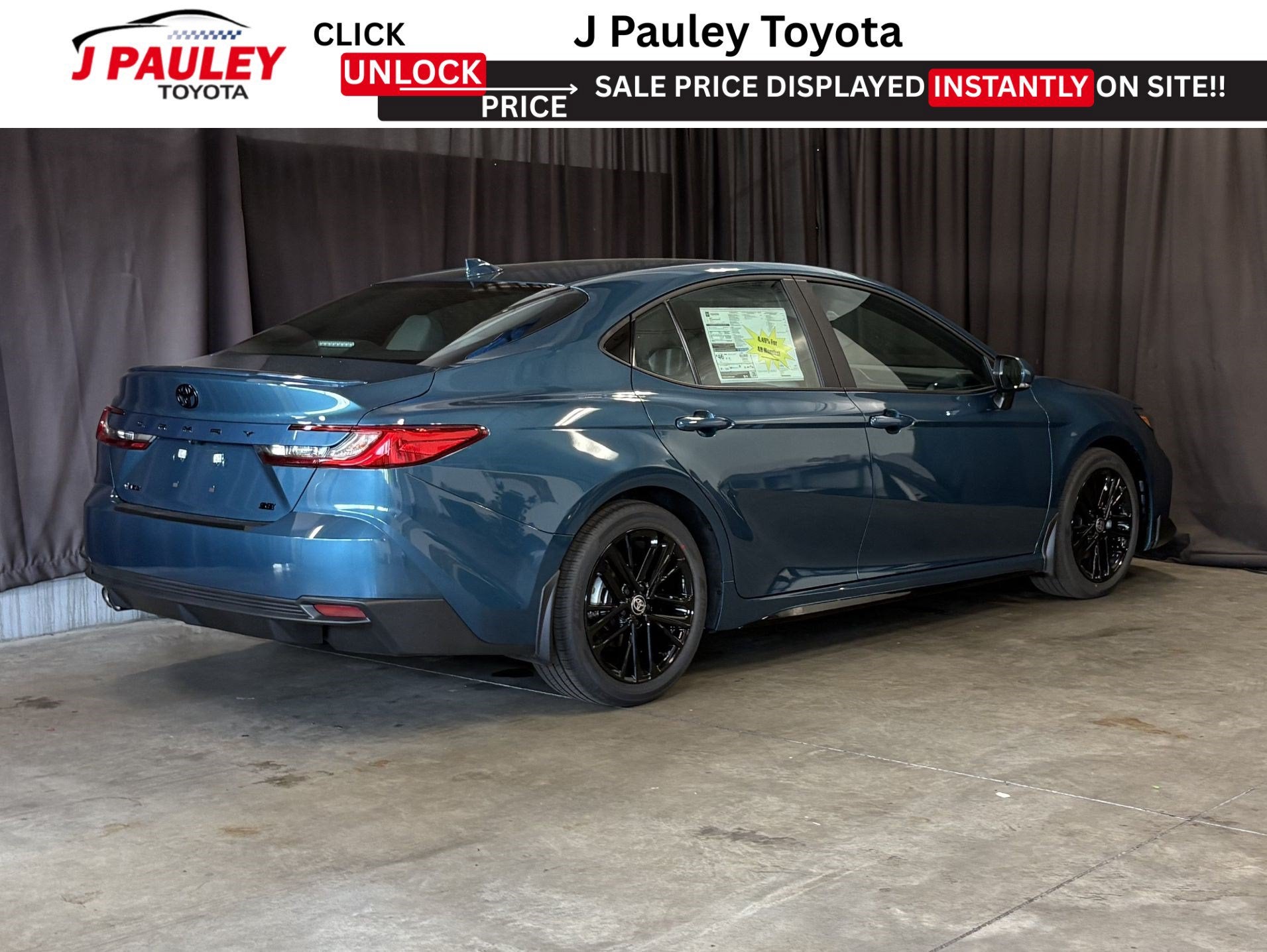 2026 Toyota Camry SE FWD