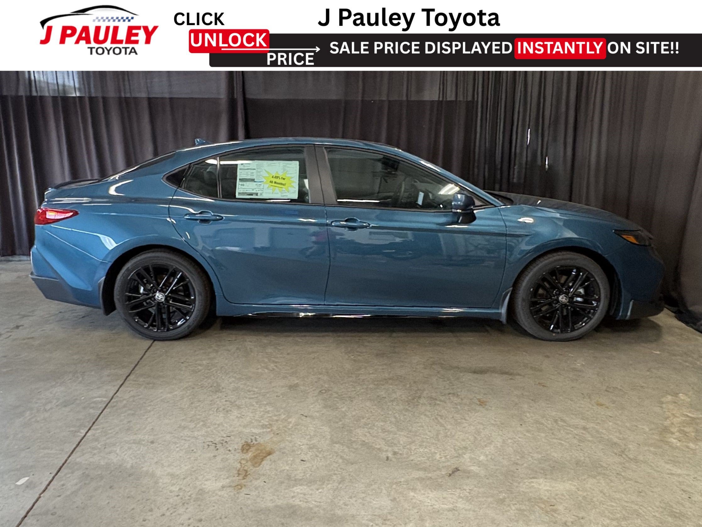2026 Toyota Camry SE FWD