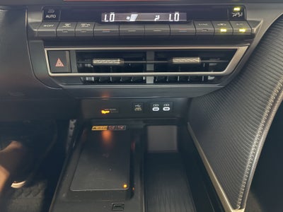 2026 Toyota Camry SE FWD