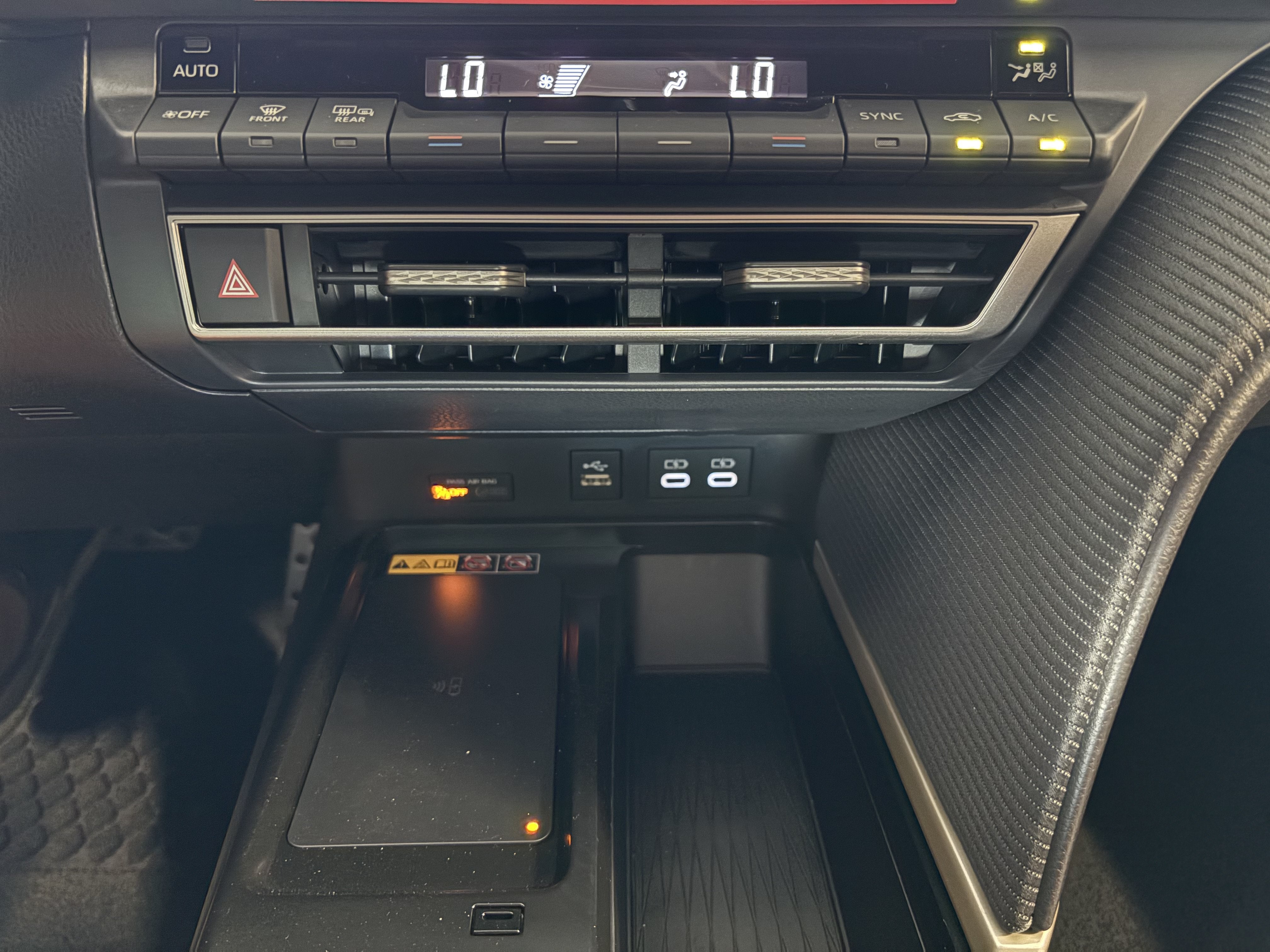 2026 Toyota Camry SE FWD