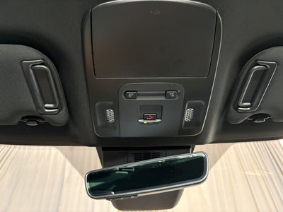 2026 Toyota Camry SE FWD