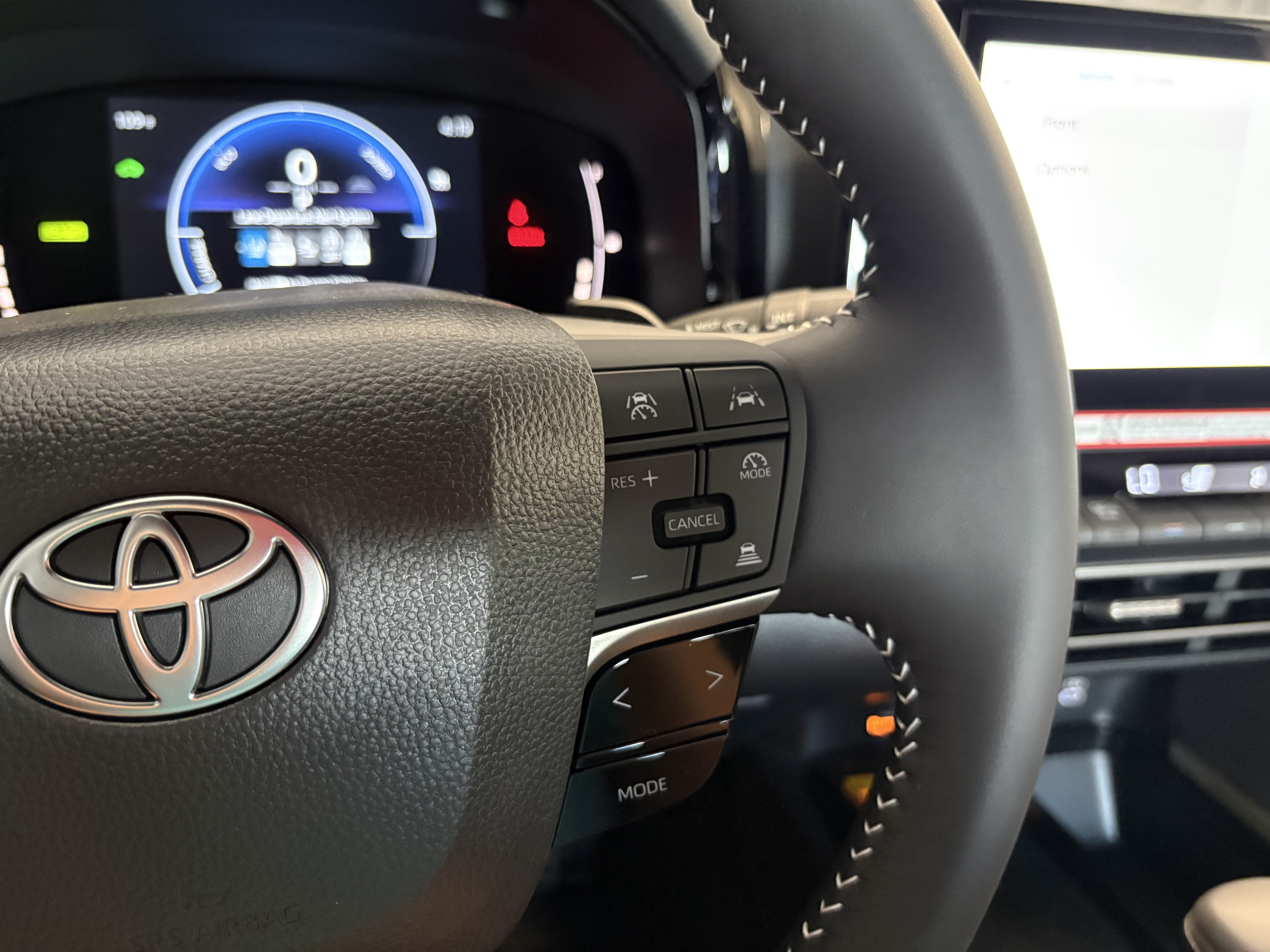 2026 Toyota Camry SE FWD