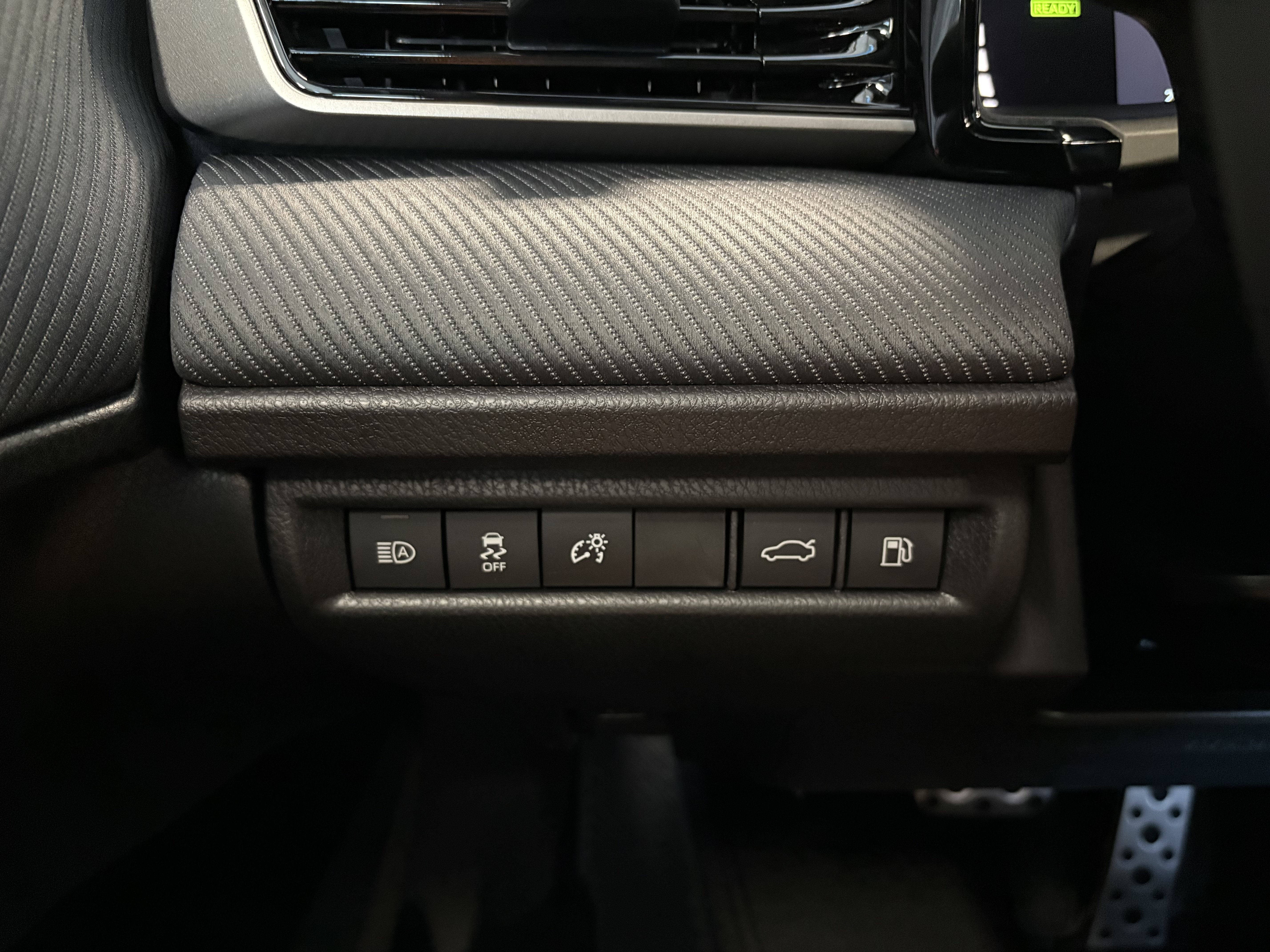 2026 Toyota Camry SE FWD