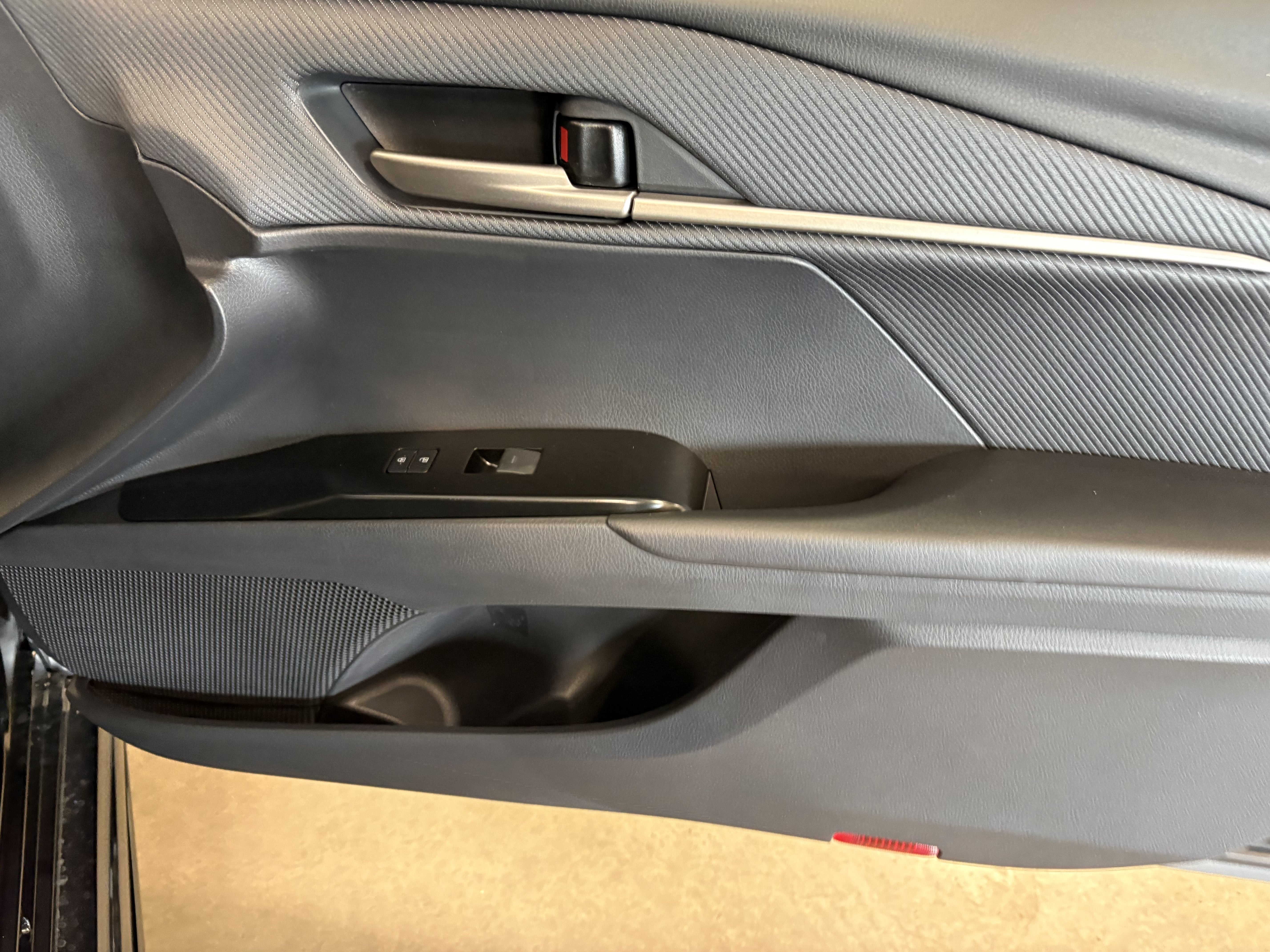 2026 Toyota Camry SE FWD
