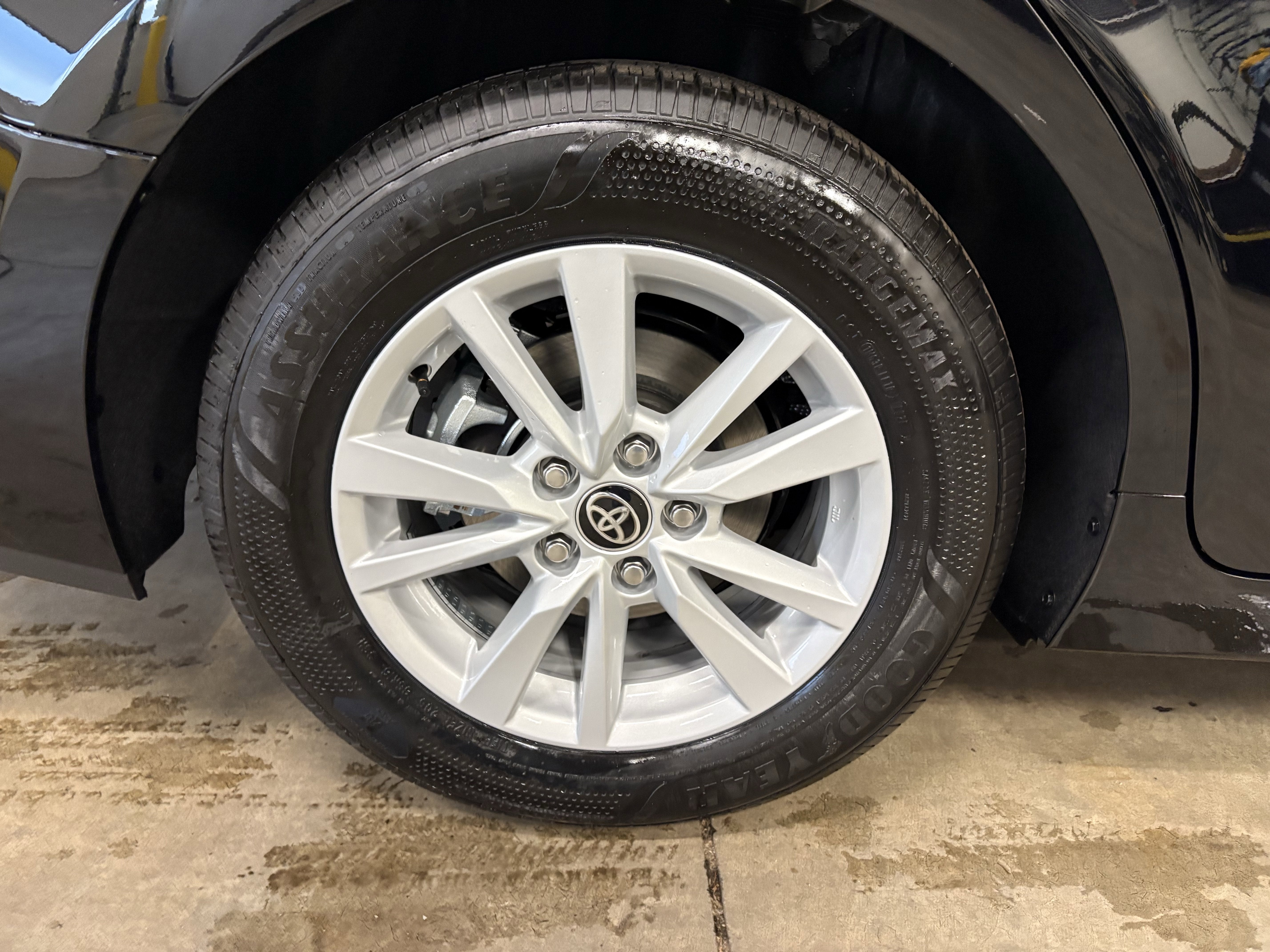 2026 Toyota Camry LE FWD