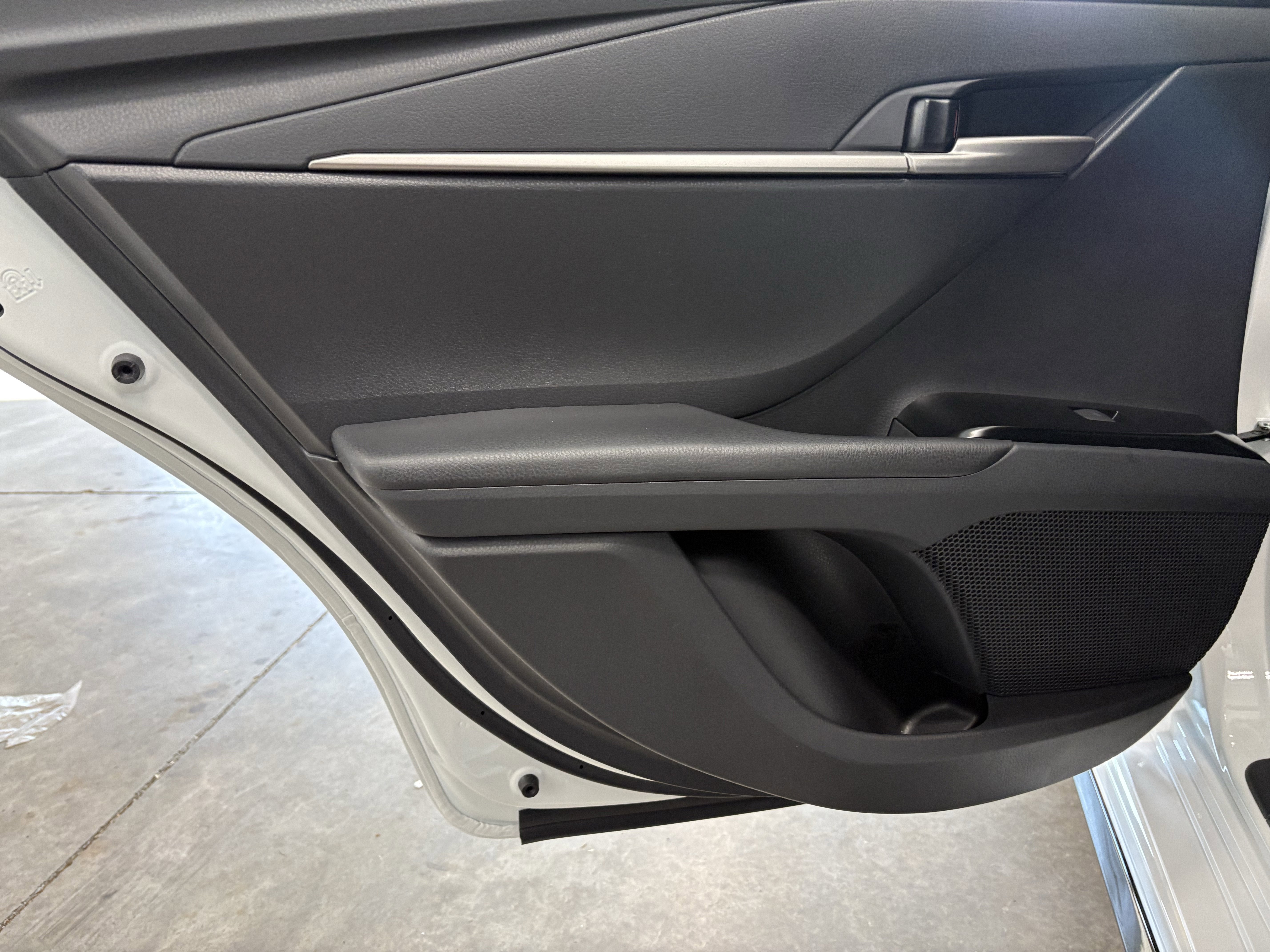 2026 Toyota Camry SE FWD