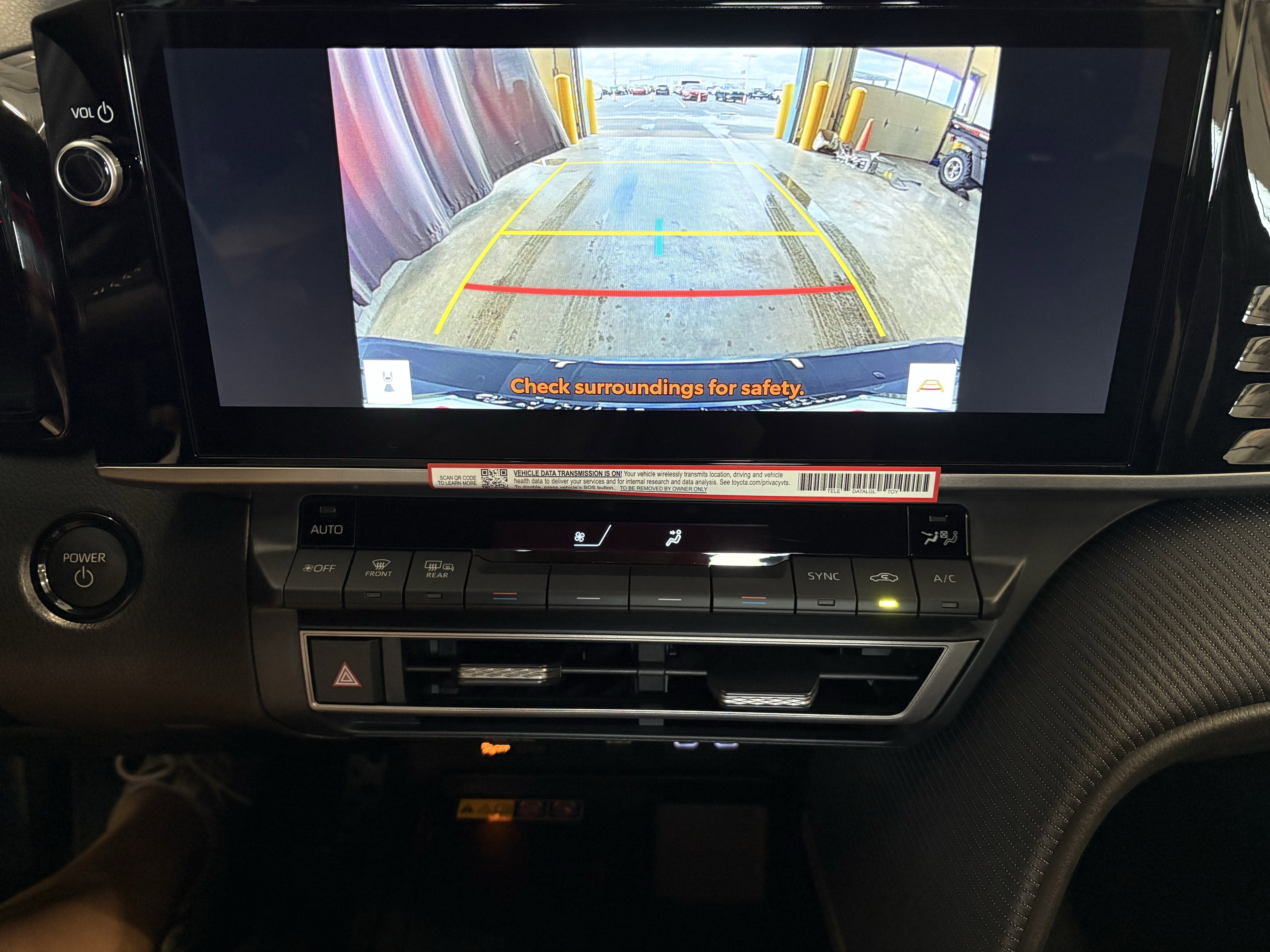 2026 Toyota Camry SE FWD