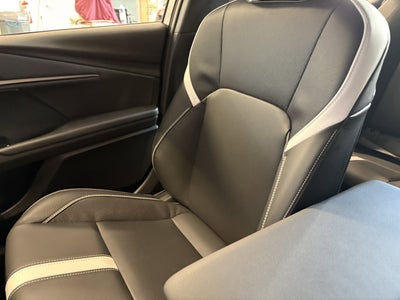 2026 Toyota Camry SE FWD