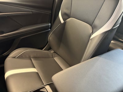 2026 Toyota Camry SE FWD