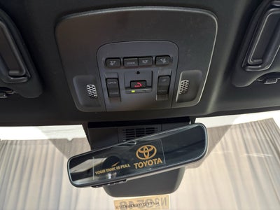 2026 Toyota Camry SE FWD