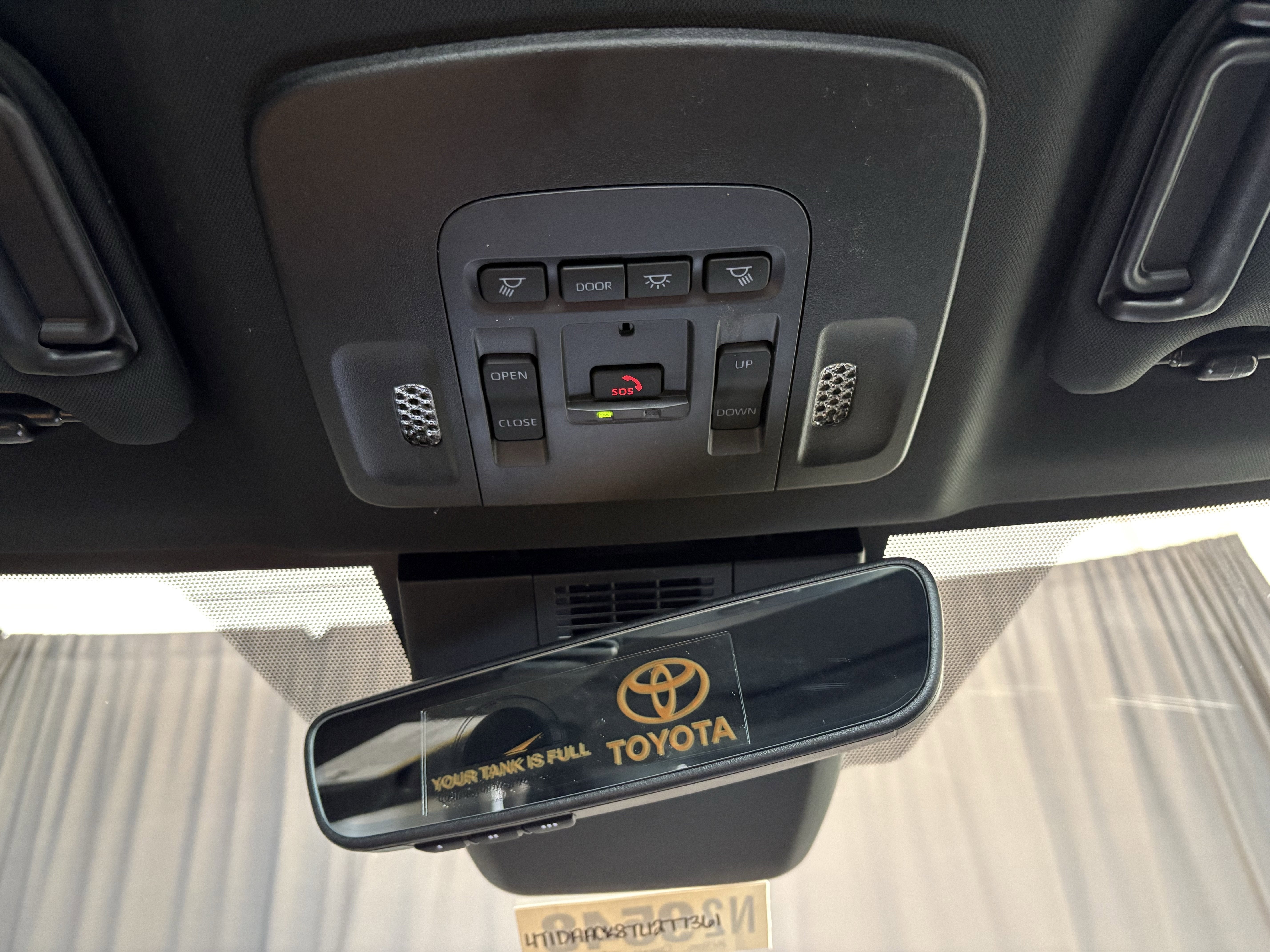 2026 Toyota Camry SE FWD