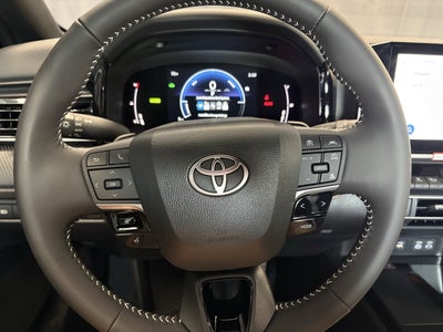 2026 Toyota Camry SE FWD