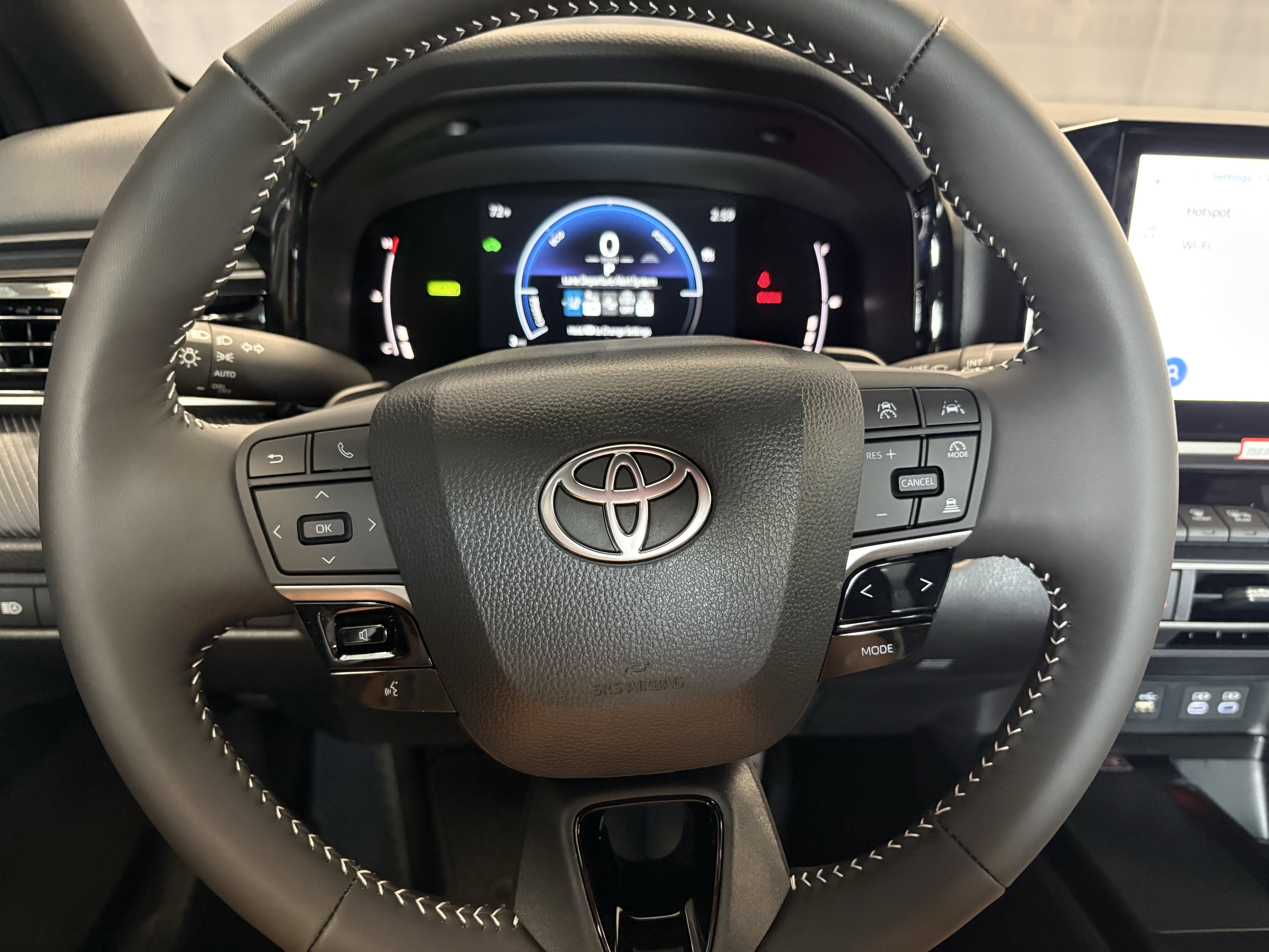 2026 Toyota Camry SE FWD