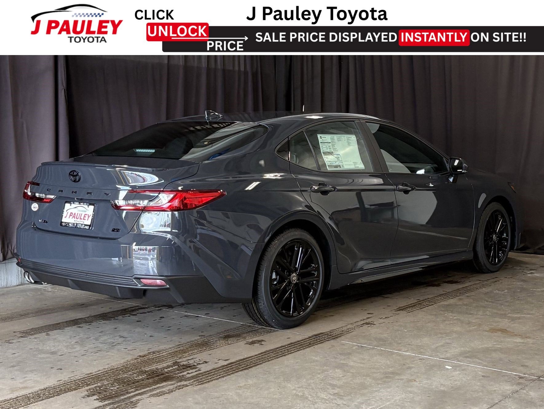 2026 Toyota Camry SE FWD