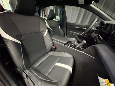 2026 Toyota Camry SE FWD