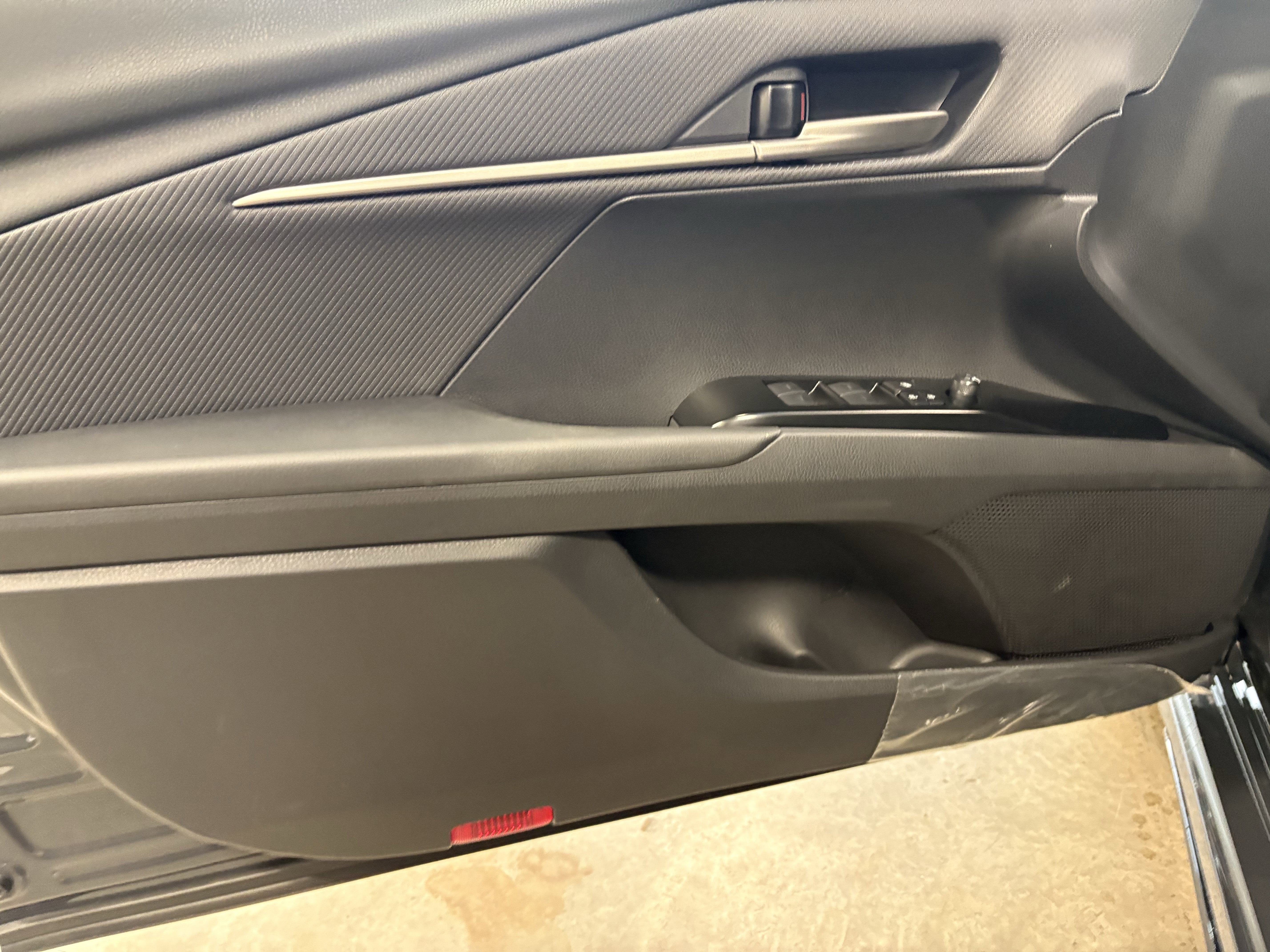 2026 Toyota Camry SE FWD