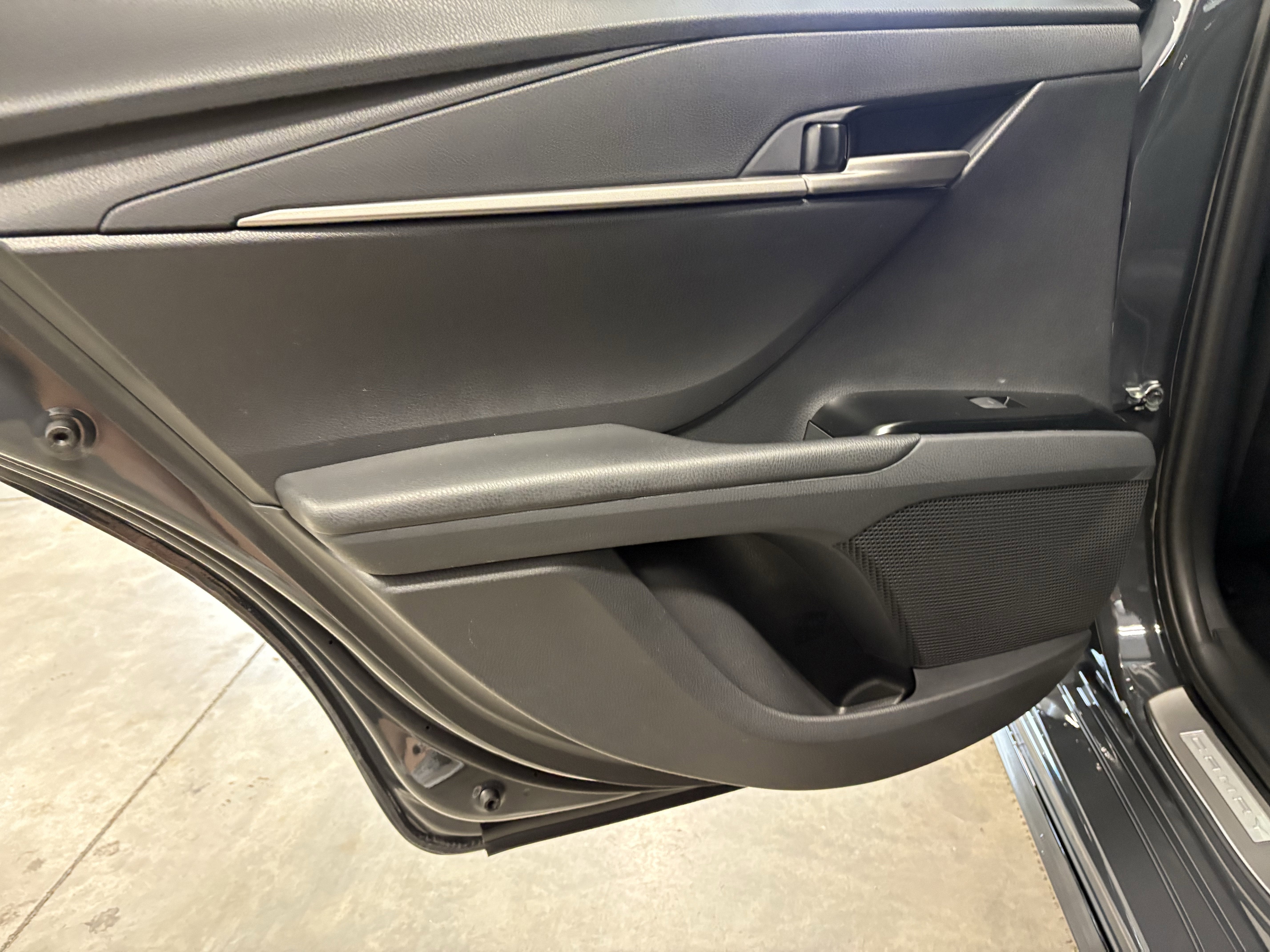 2026 Toyota Camry SE FWD