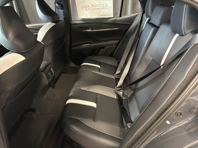 2026 Toyota Camry SE FWD