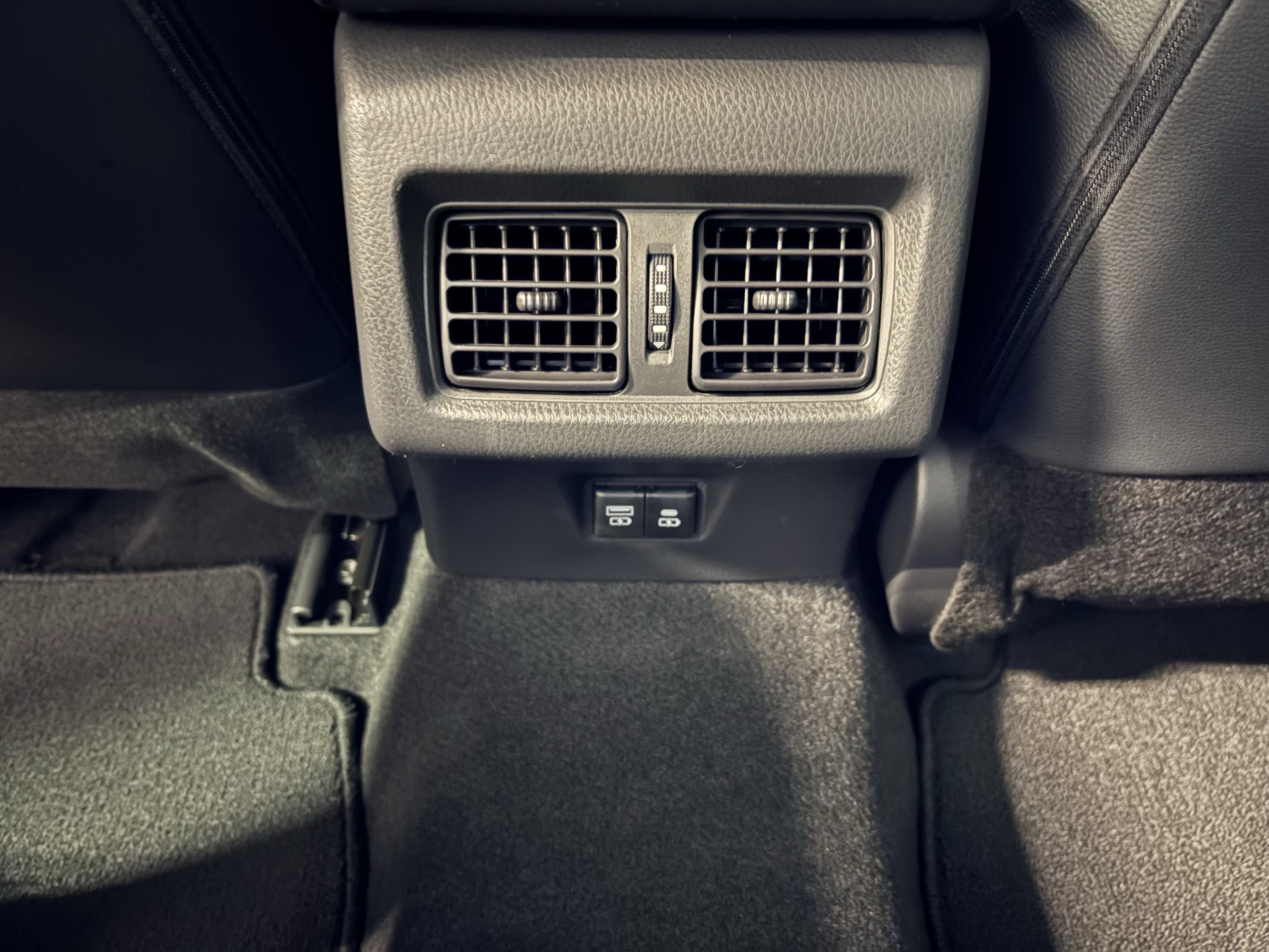 2026 Toyota Camry SE FWD