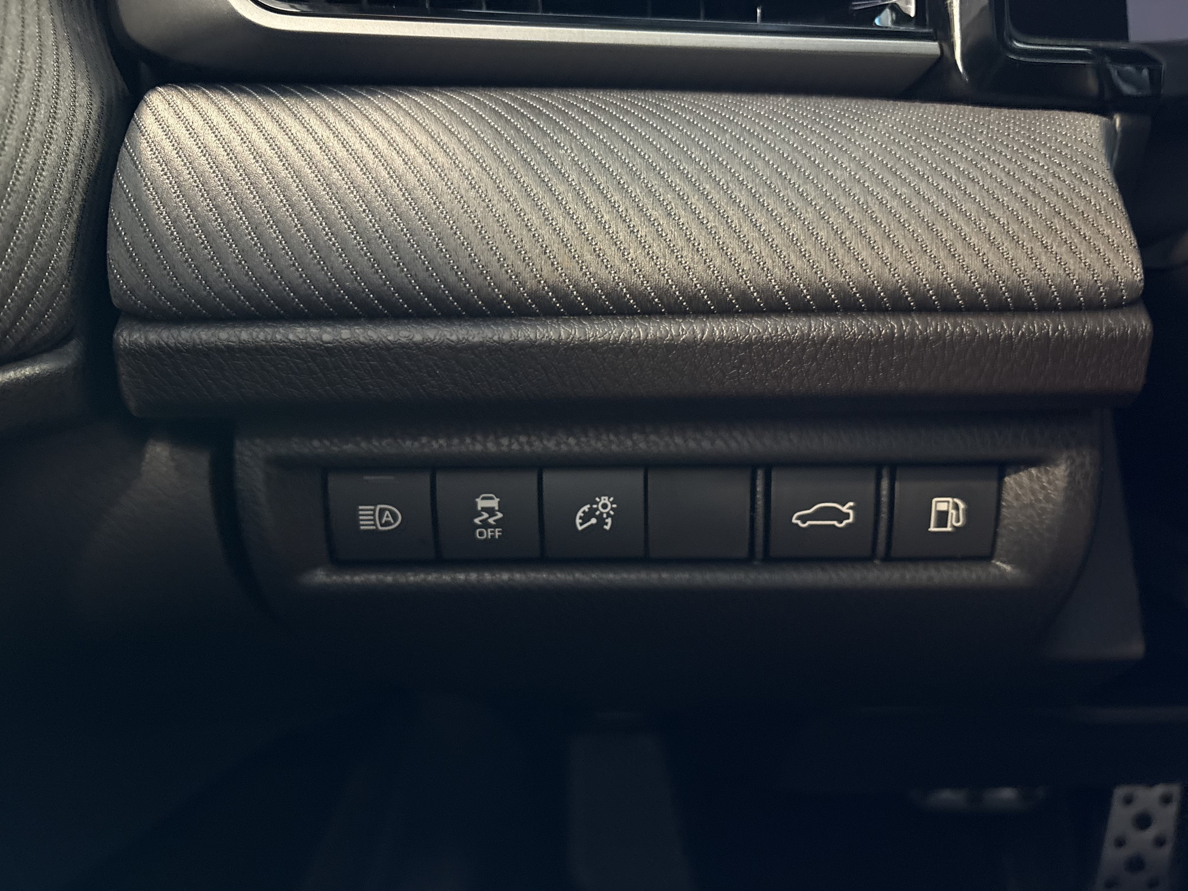 2026 Toyota Camry SE FWD