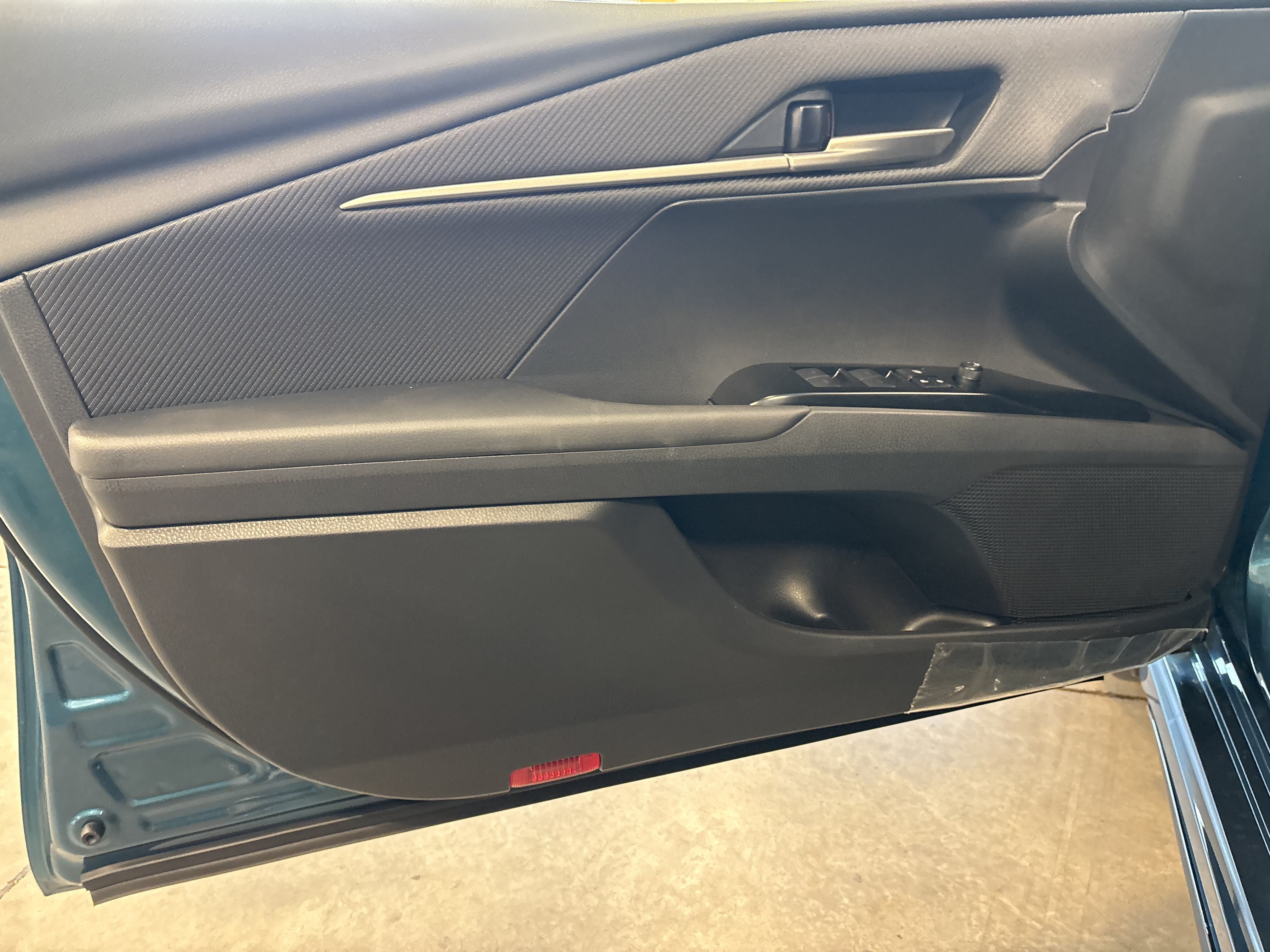 2026 Toyota Camry SE FWD