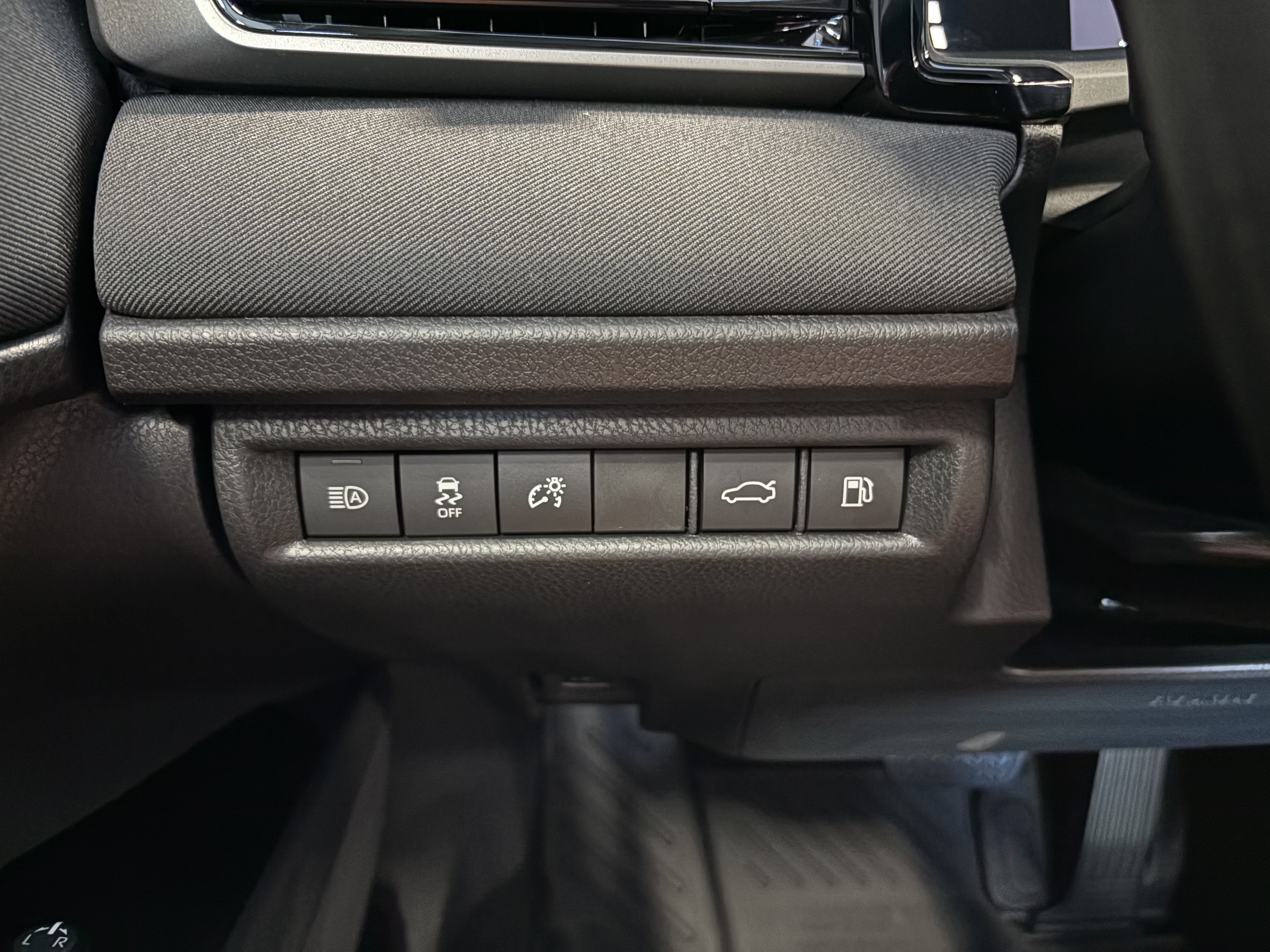 2026 Toyota Camry LE FWD
