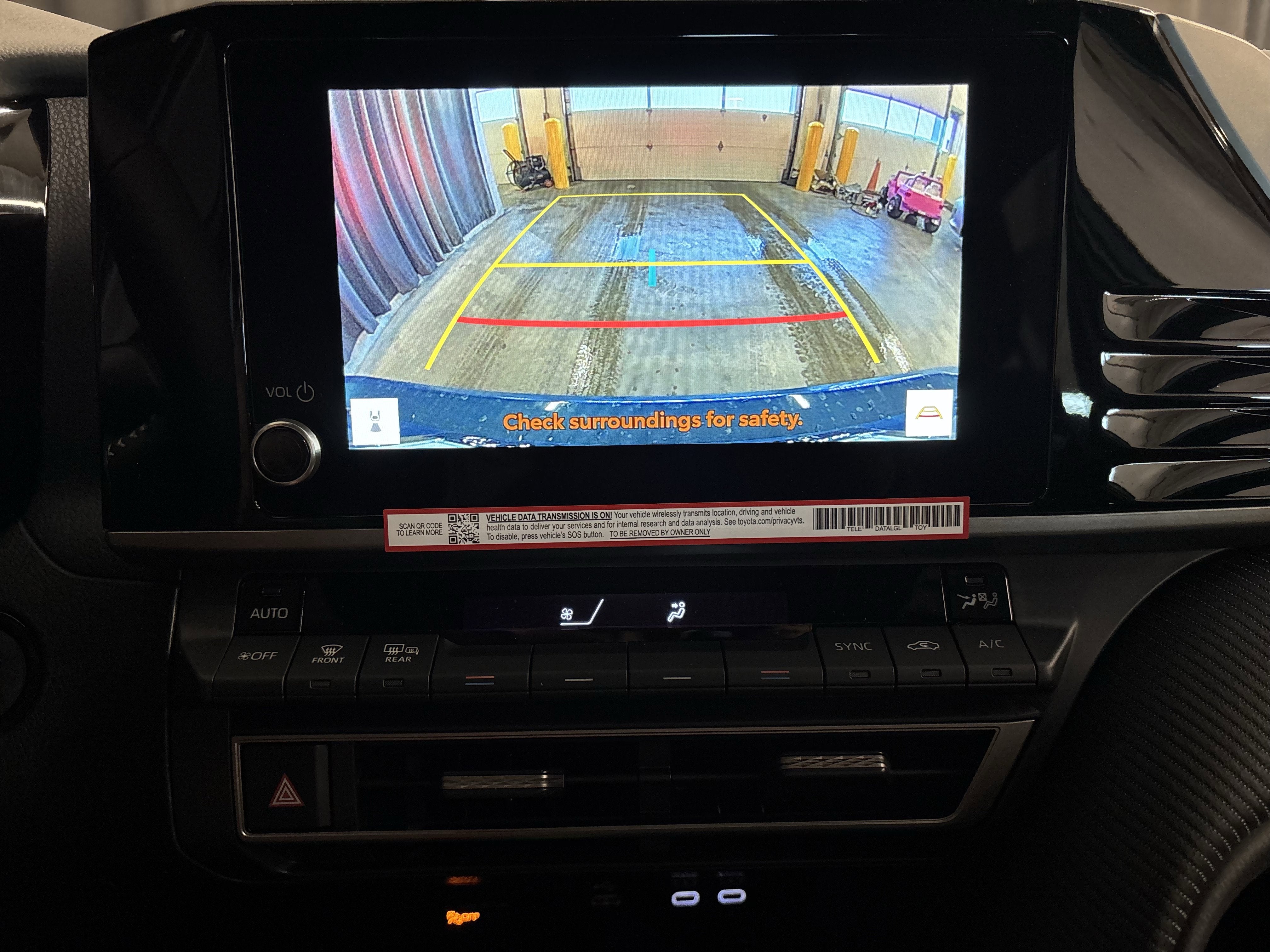 2026 Toyota Camry SE FWD