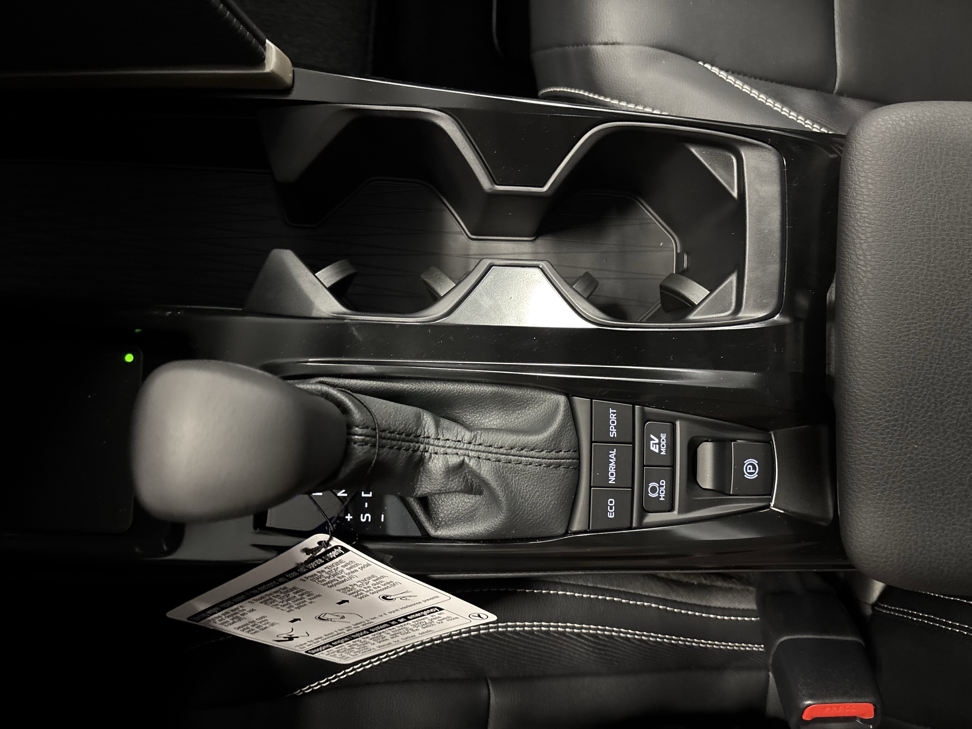 2026 Toyota Camry SE FWD