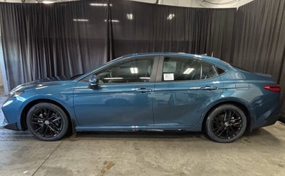 2026 Toyota Camry SE FWD