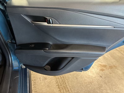 2026 Toyota Camry SE FWD