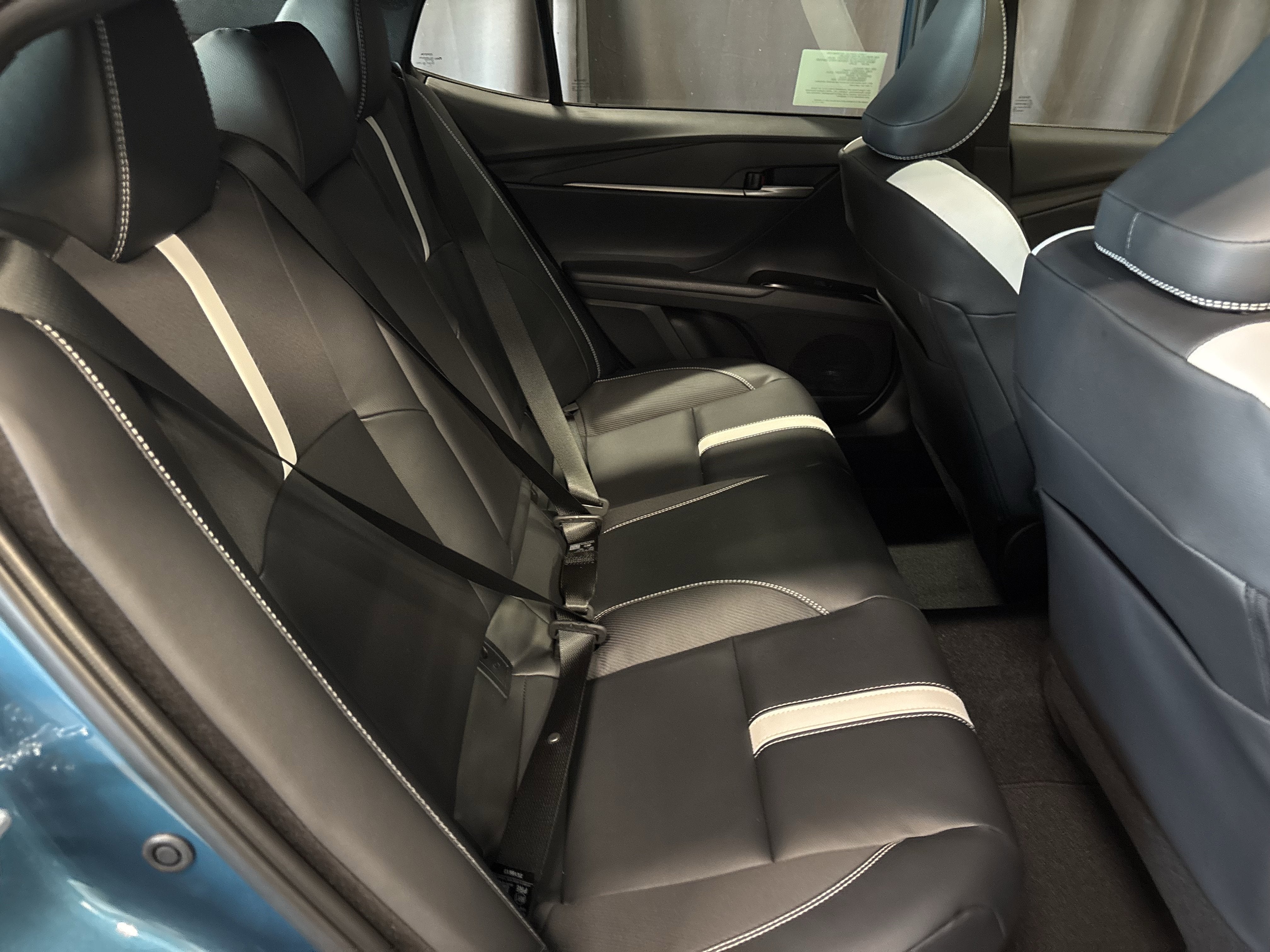 2026 Toyota Camry SE FWD