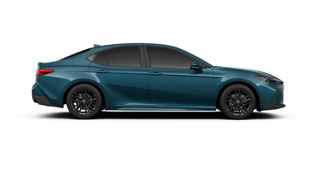 2026 Toyota Camry SE FWD