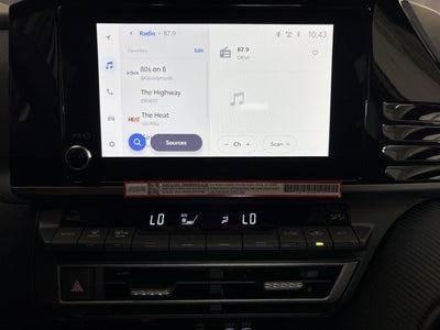 2026 Toyota Camry SE FWD