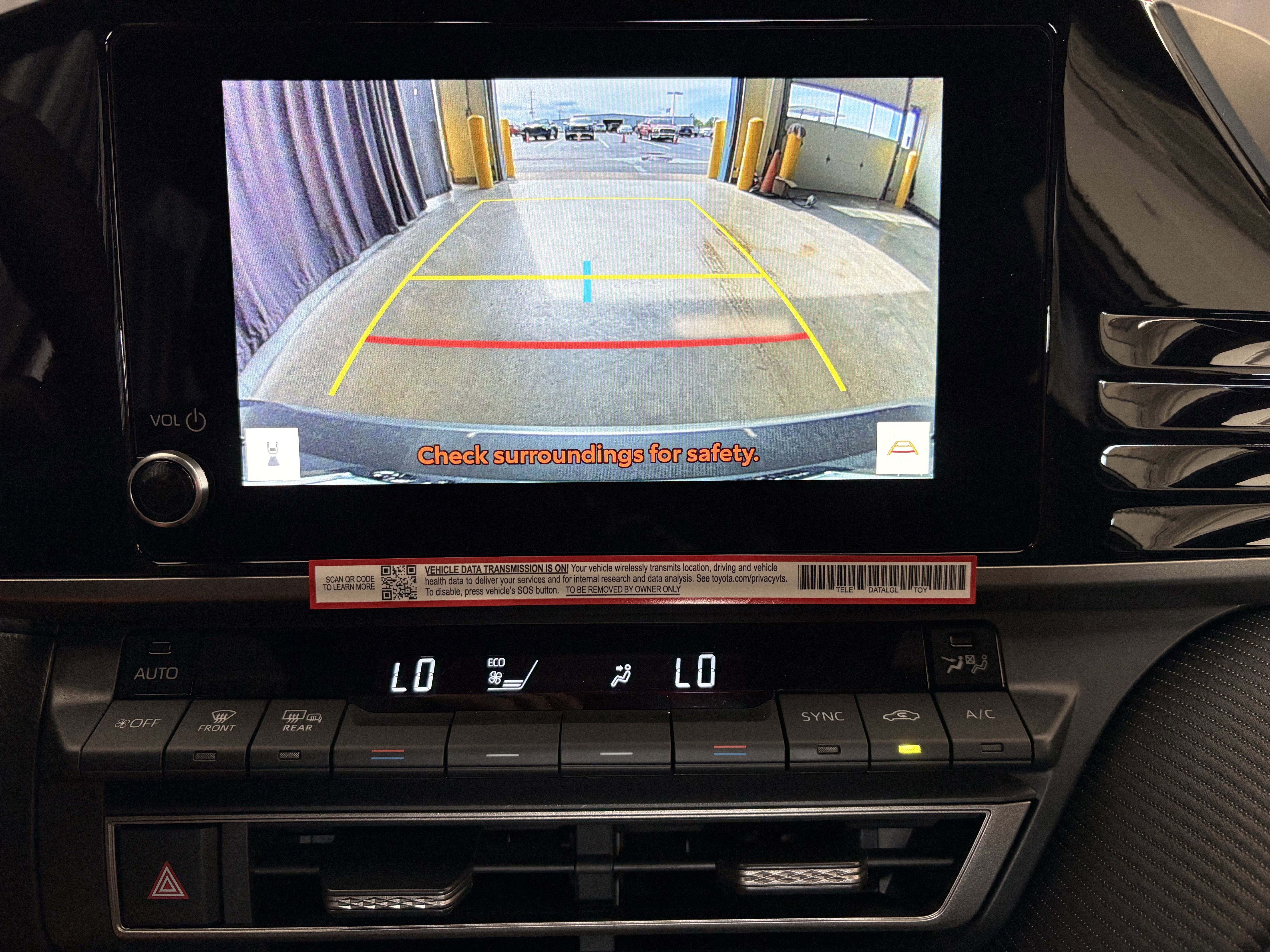 2026 Toyota Camry SE FWD