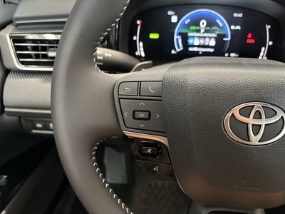 2026 Toyota Camry SE FWD