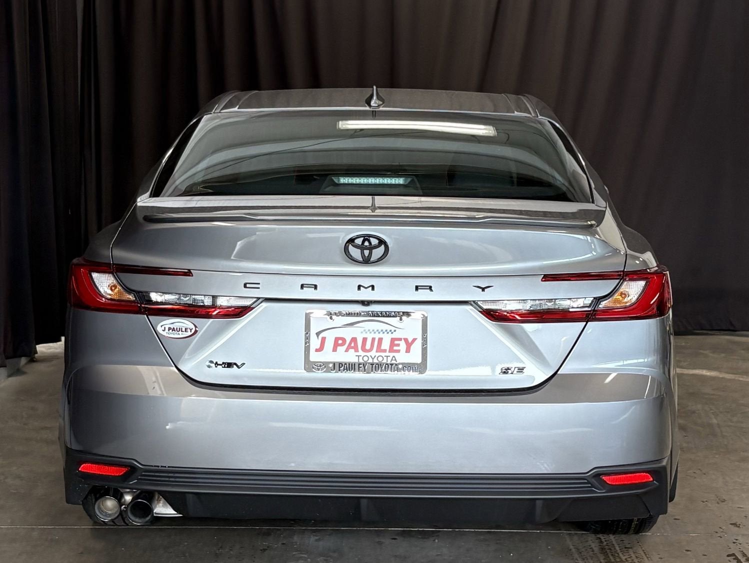 2026 Toyota Camry SE FWD