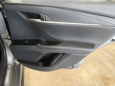 2026 Toyota Camry SE FWD