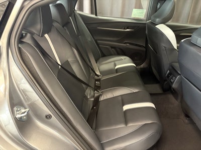 2026 Toyota Camry SE FWD