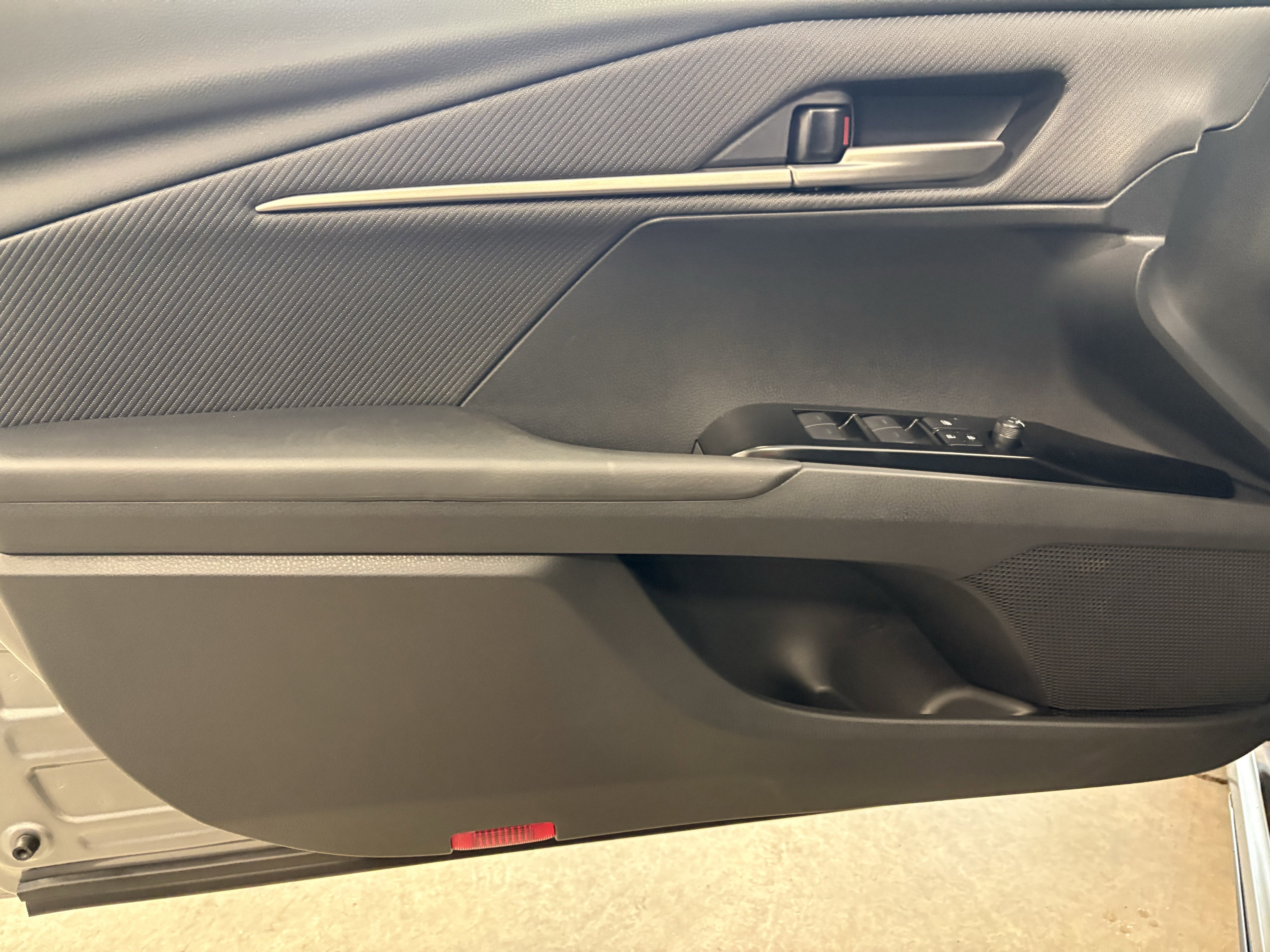 2026 Toyota Camry SE FWD