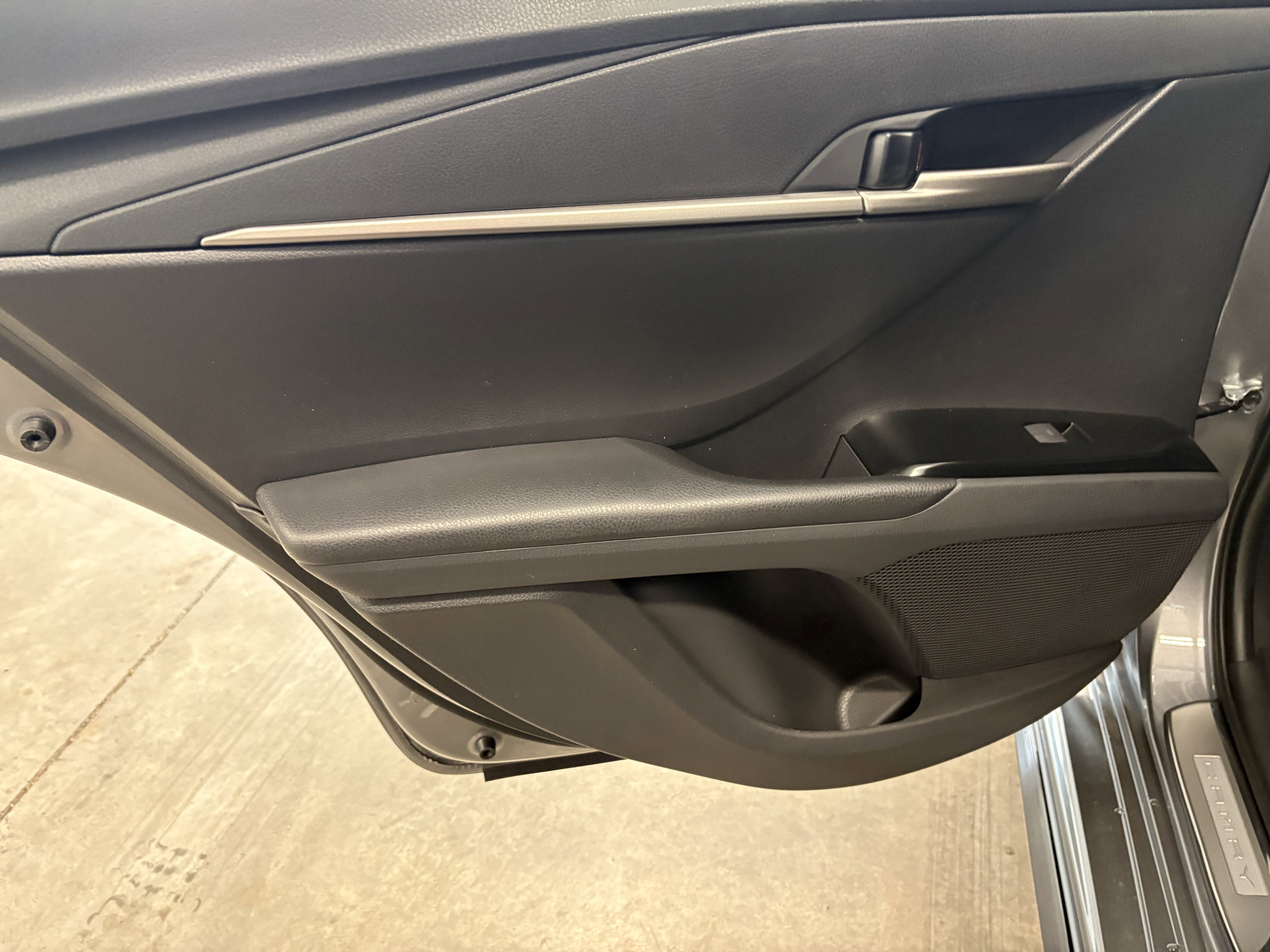 2026 Toyota Camry SE FWD