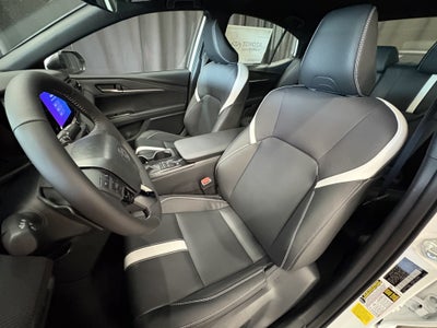 2026 Toyota Camry SE FWD