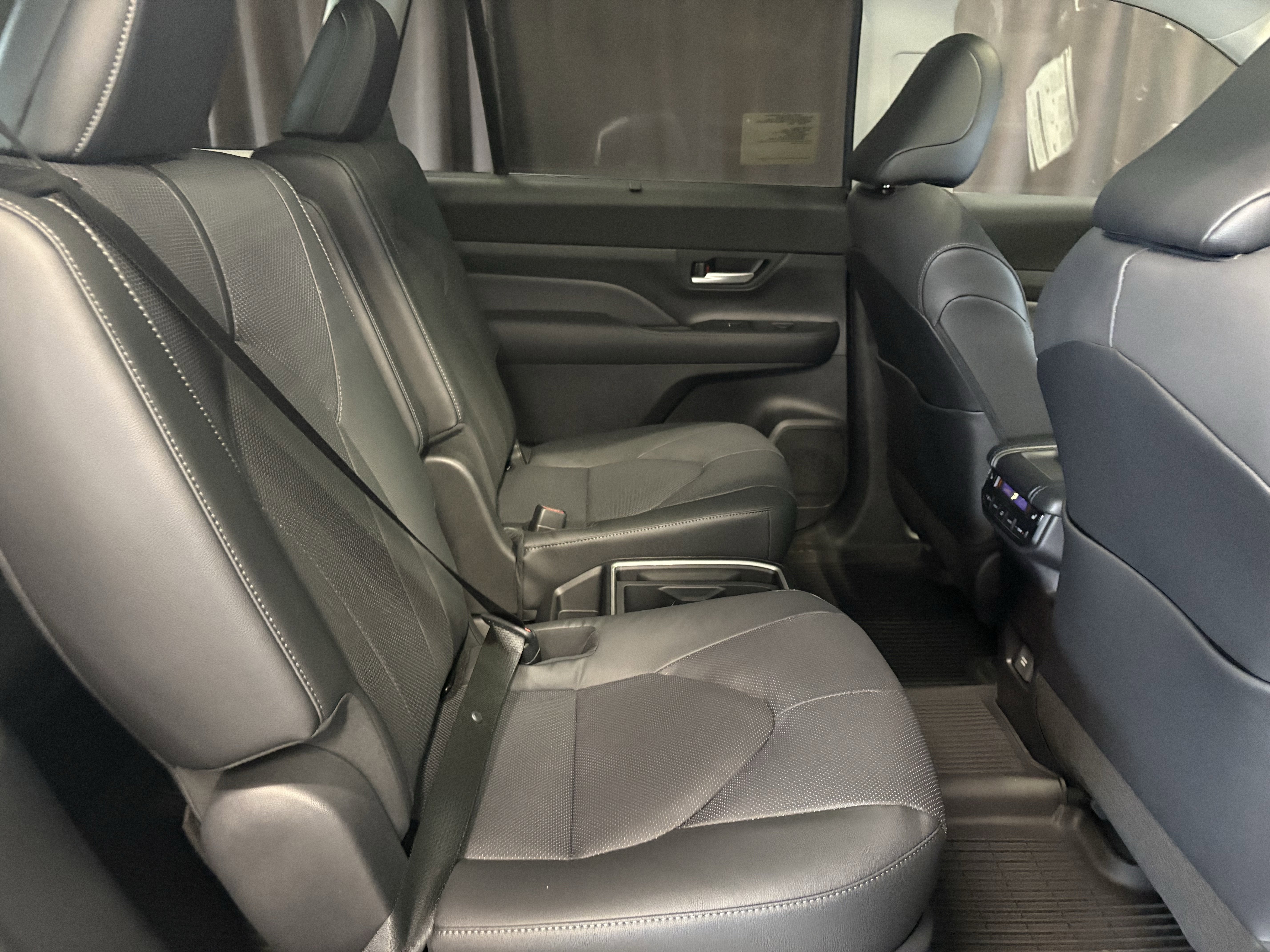 2026 Toyota Grand Highlander Hybrid Limited AWD