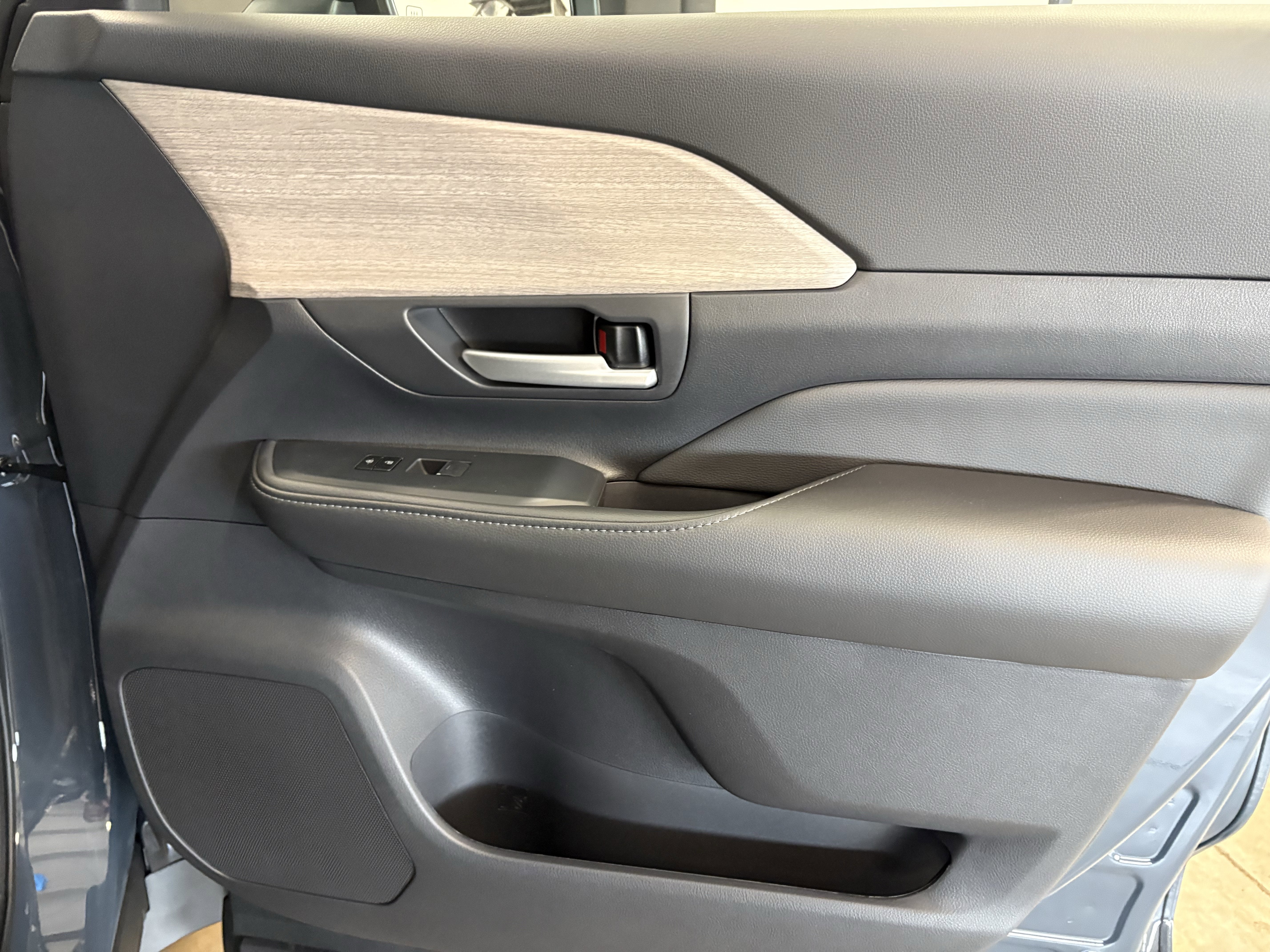 2026 Toyota Grand Highlander Hybrid Limited AWD