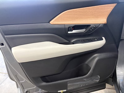 2026 Toyota Grand Highlander Hybrid Limited AWD