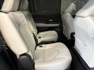 2026 Toyota Grand Highlander Hybrid Limited AWD