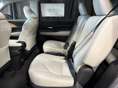 2026 Toyota Grand Highlander Hybrid Limited AWD