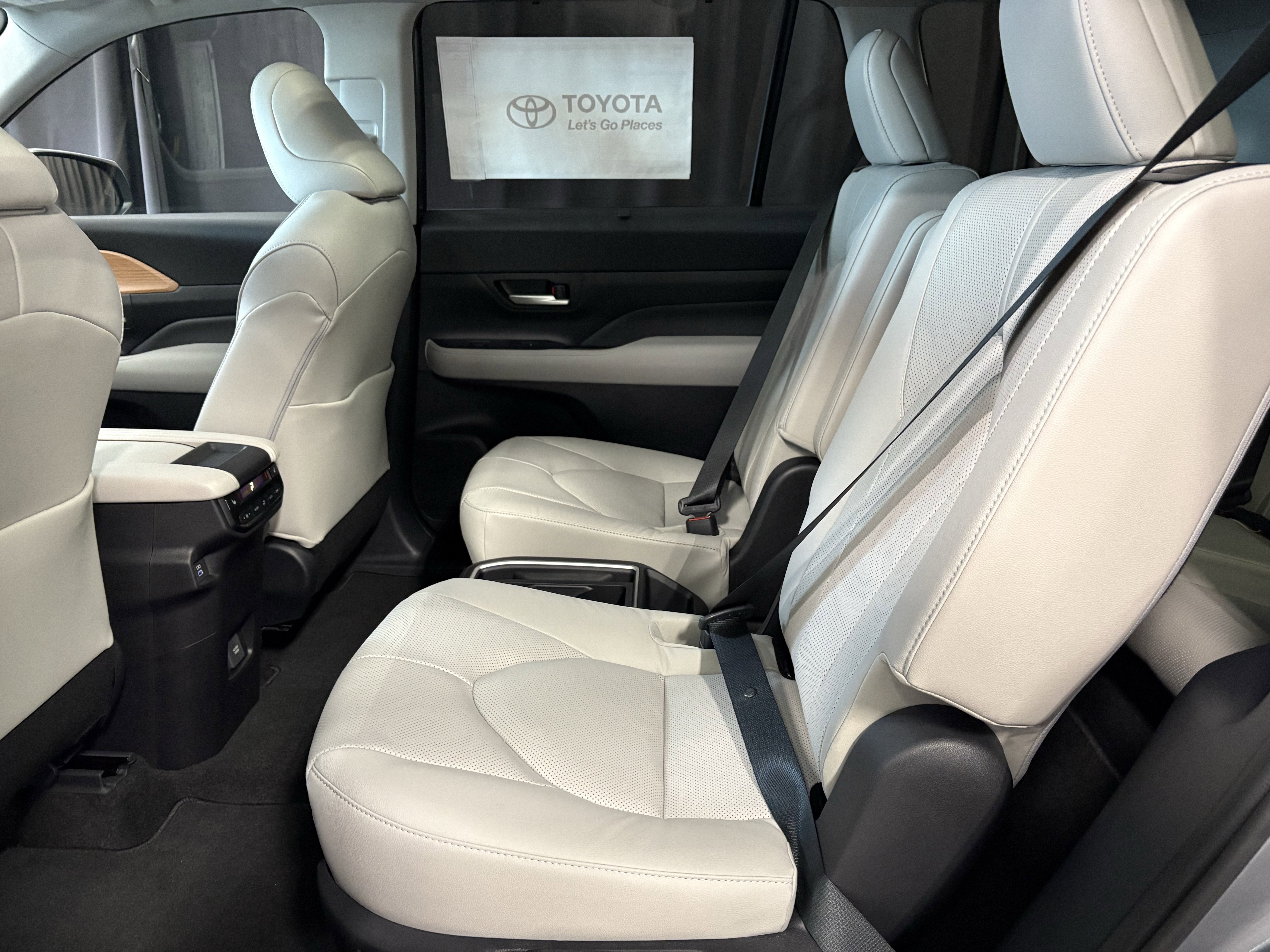 2026 Toyota Grand Highlander Hybrid Limited AWD