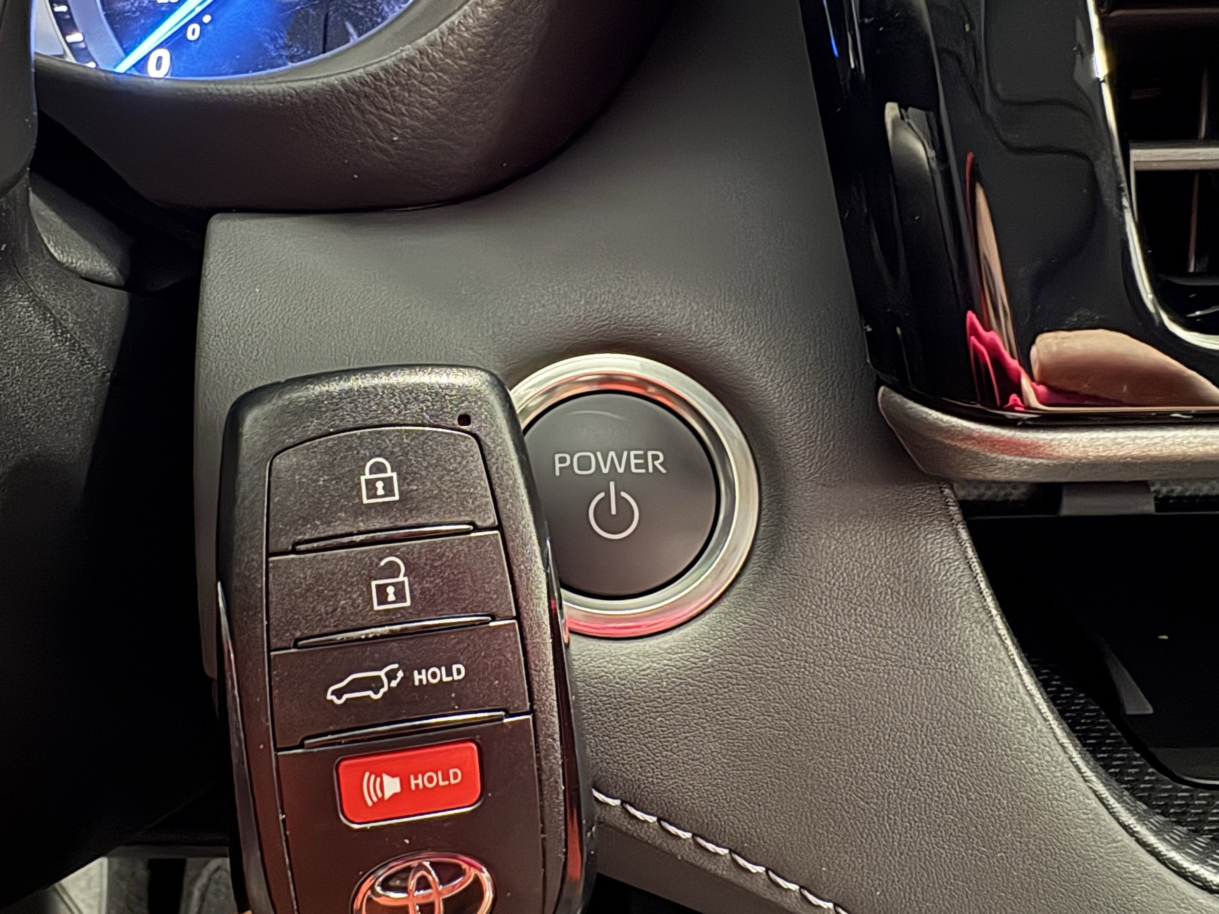 2026 Toyota Highlander Hybrid XLE AWD